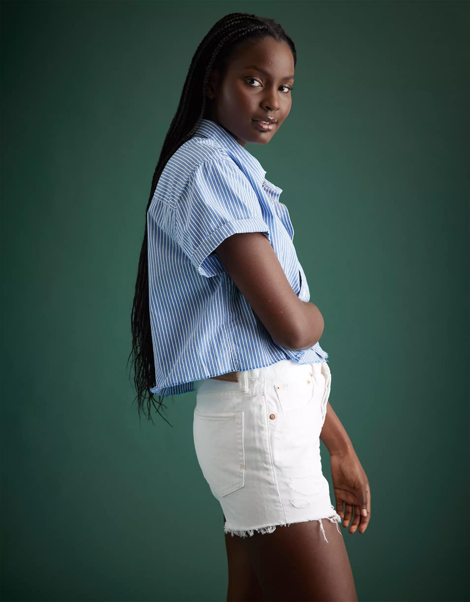 AE77 Premium Boxy Crop Poplin Shirt Product Image