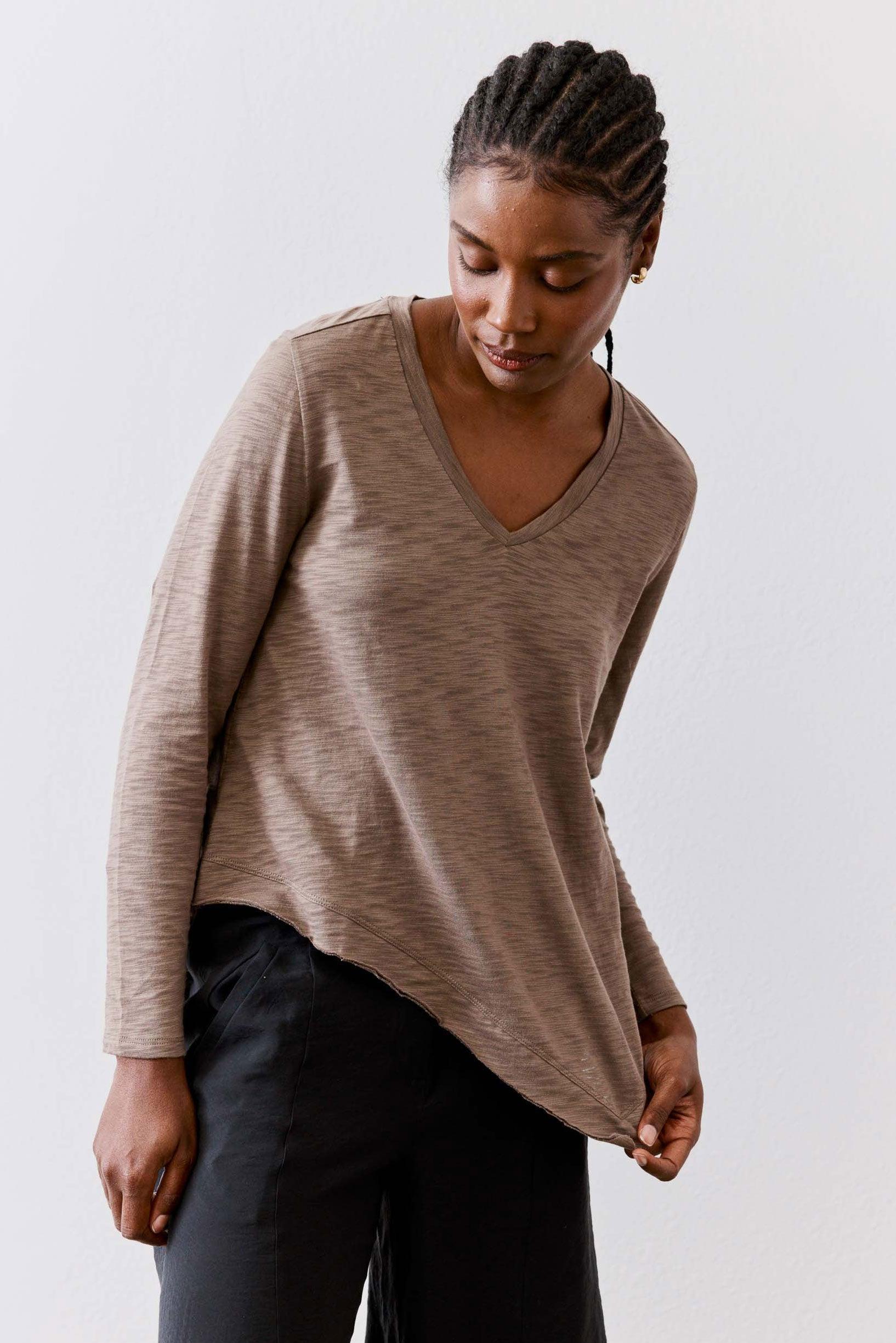 New Angle V-Neck Long Sleeve Top Product Image
