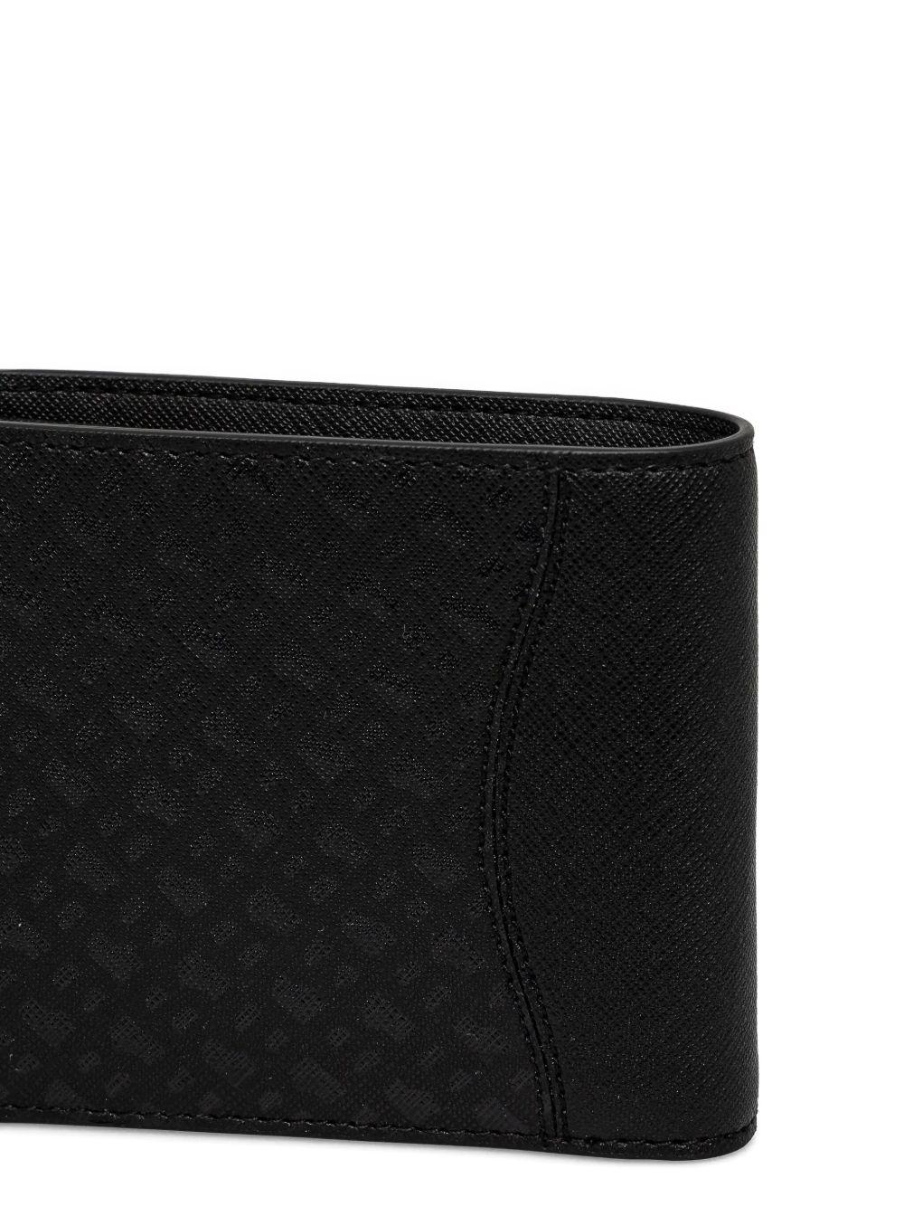 textured bi-fold wallet Product Image