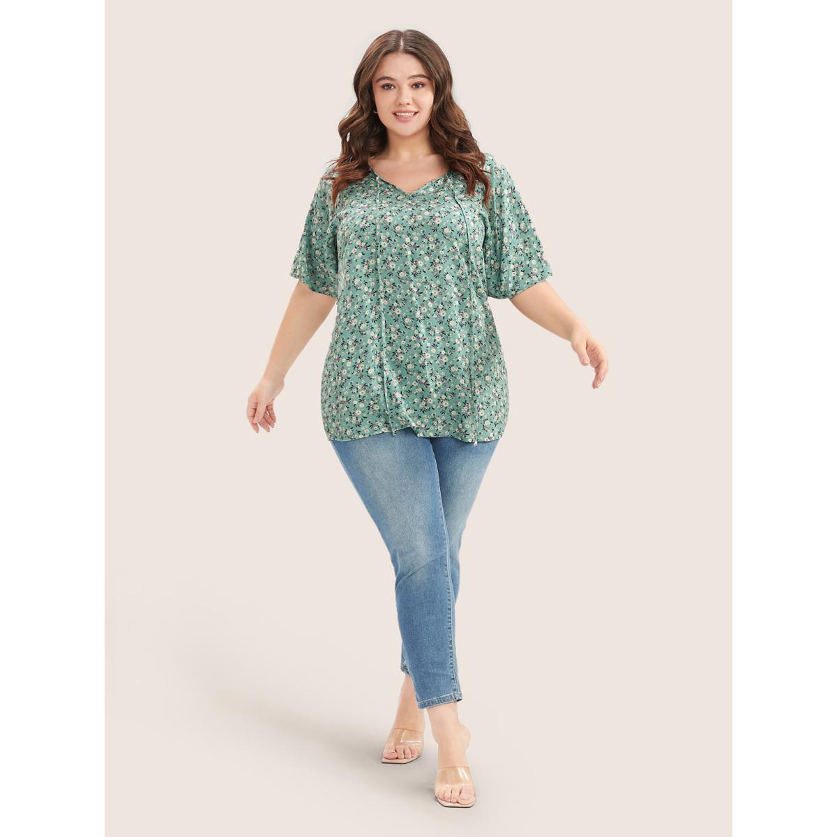 Plus Size Emerald Ditsy Floral Ruffle Sleeve Tie Neck Blouse Women Elegant Short sleeve V-neck Everyday Blouses BloomChic 28/5X Product Image