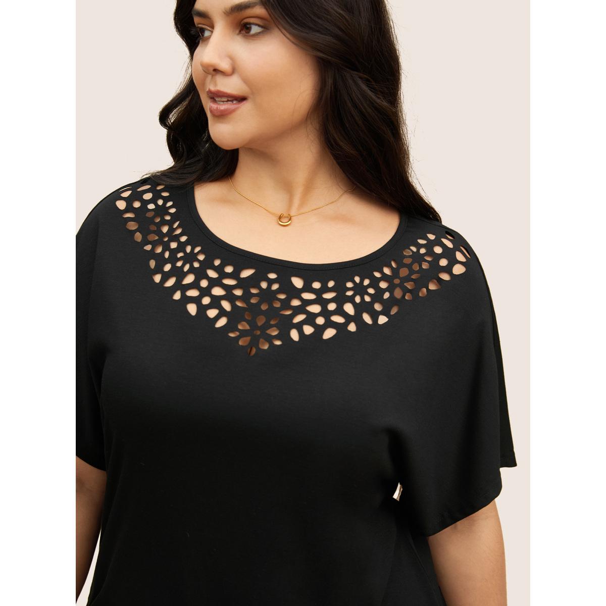 Plus Size Plain Laser Cut Batwing Sleeve T-shirt Black Women Elegant Cut-Out Round Neck Everyday T-shirts BloomChic 30/6X Product Image