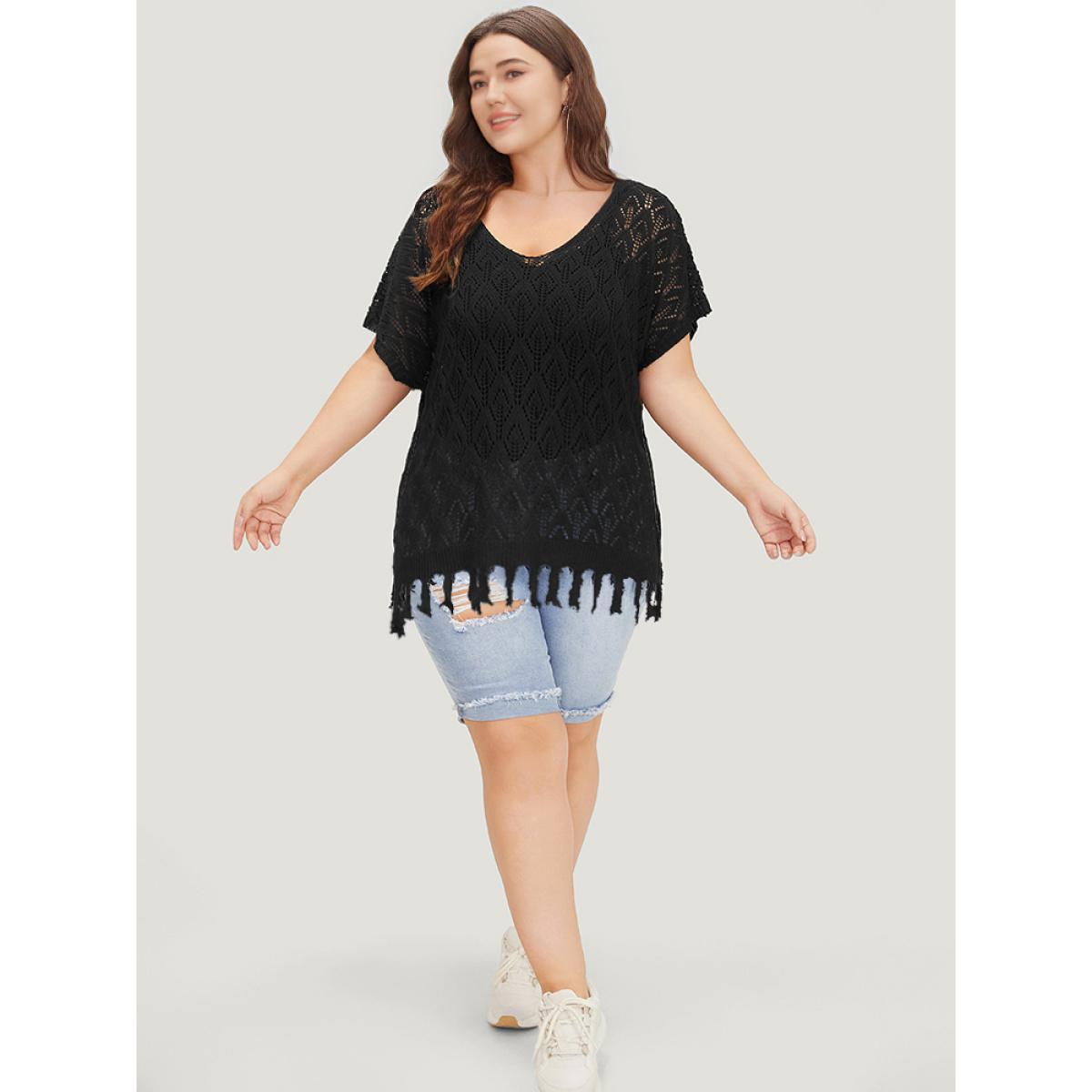 Plus Size Plain Geometric Eyelet Patchwork Tassels Batwing Sleeve Pullover Black Women Casual Loose Short sleeve V-neck Dailywear Pullovers BloomChic 12/L Product Image