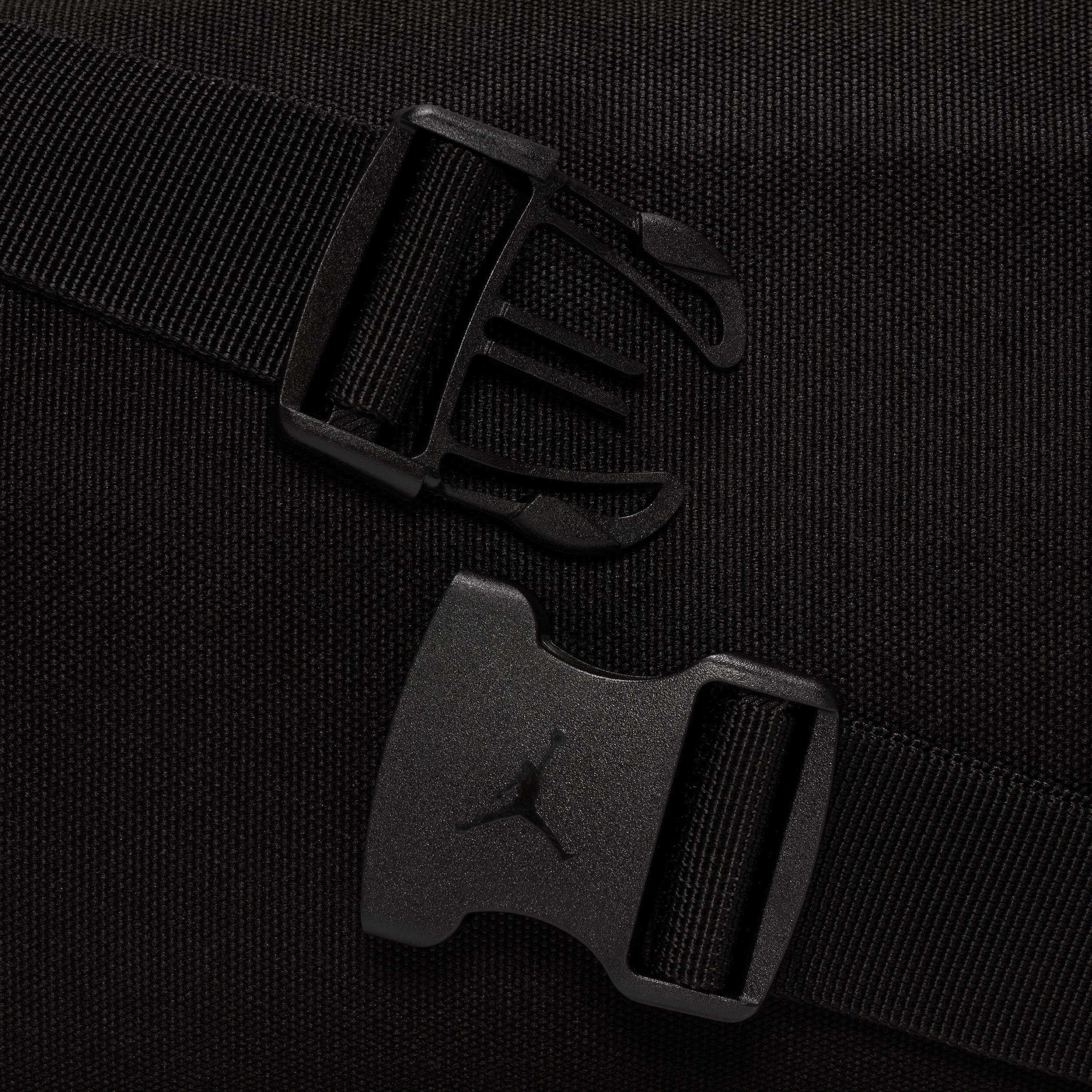 Mens Jordan Crossbody Bag (3.3L) | SM9031-023 Product Image