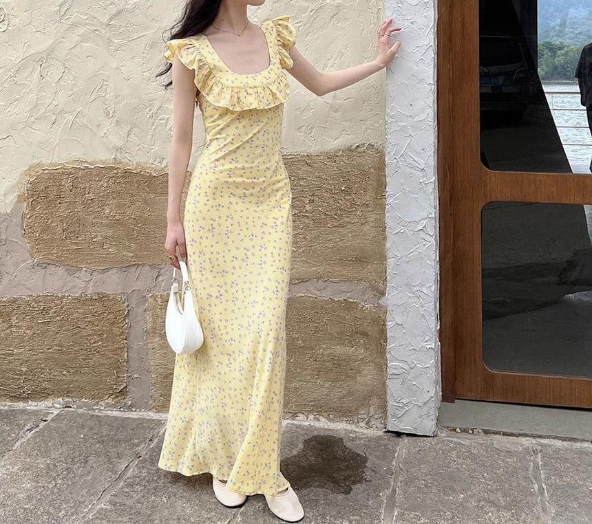 Sleeveless Square Neck Floral Print Maxi A-Line Dress Product Image