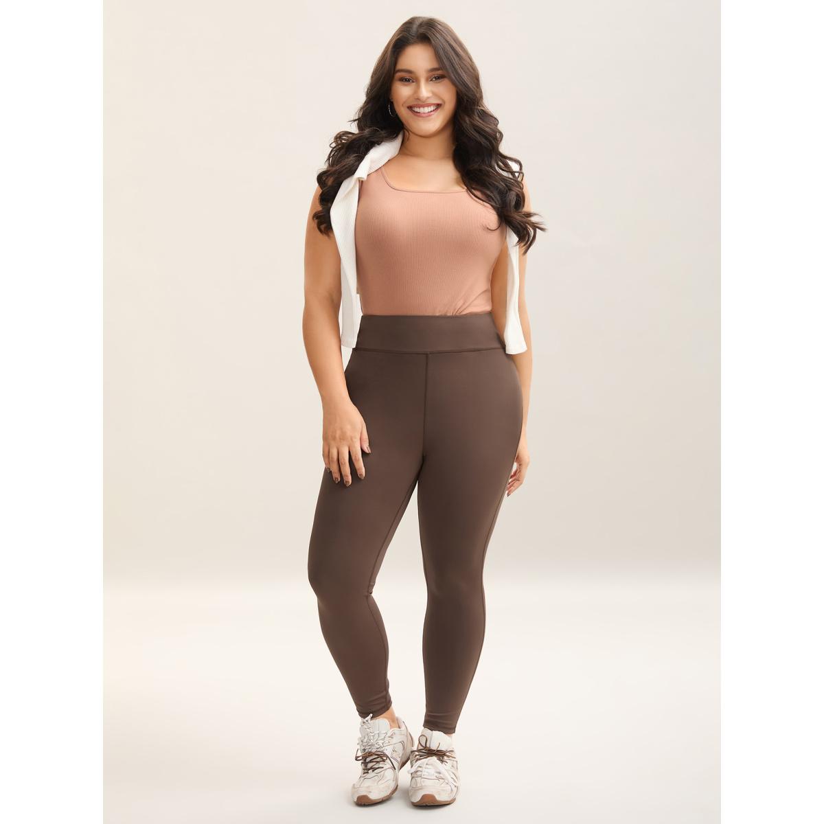 Plus Size Easy-Wear Mid Rise Skinny-Fit Leggings Women Browncoffeecolor High stretch Skinny High Rise Everyday Leggings BloomChic 14-16/1X Product Image