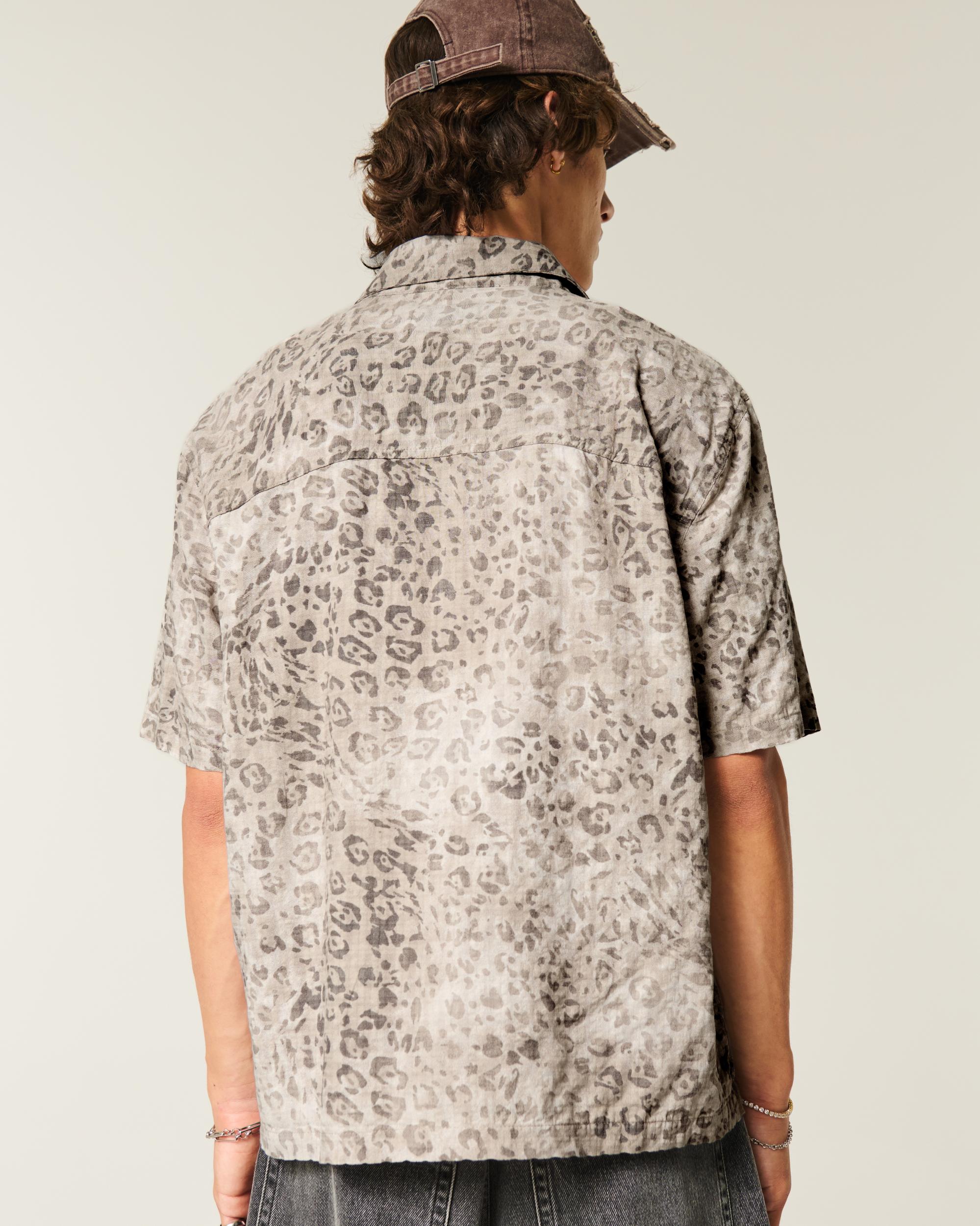 Boxy Short-Sleeve Pocket Shirt Product Image