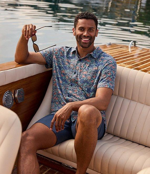 TravisMathew Day Cruise Button Up Short Sleeve Woven Shirt Product Image