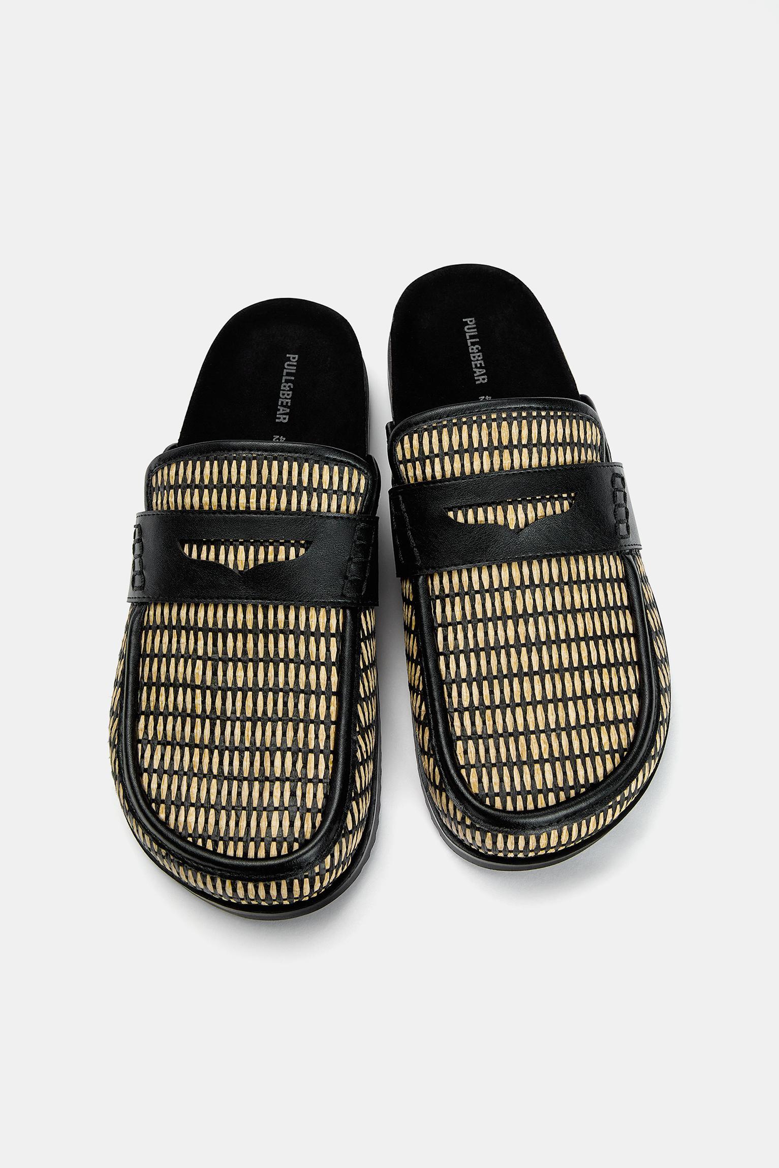 Printed clogs Product Image