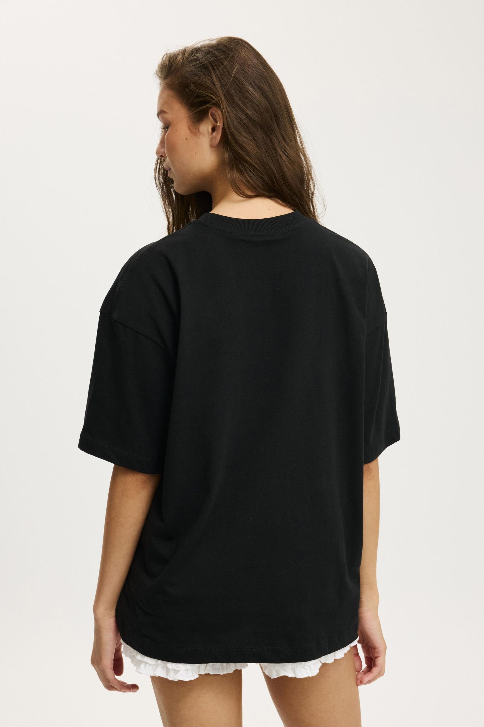 Boxy Graphic T-Shirt Product Image