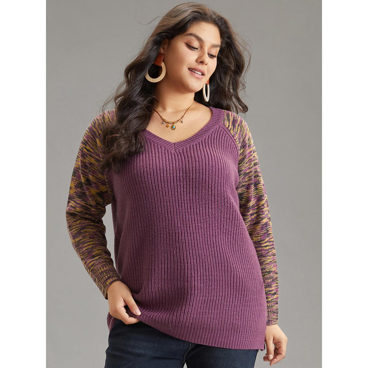Plus Size Ombre Heather Raglan Sleeve Plisse Pullover Mauve Women Casual Loose Long Sleeve V-neck Dailywear Pullovers BloomChic 12/L Product Image