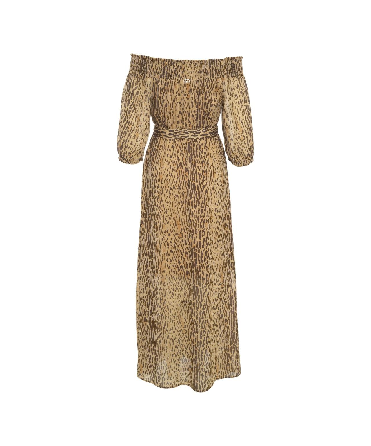 Maxi dress with animalier print Product Image