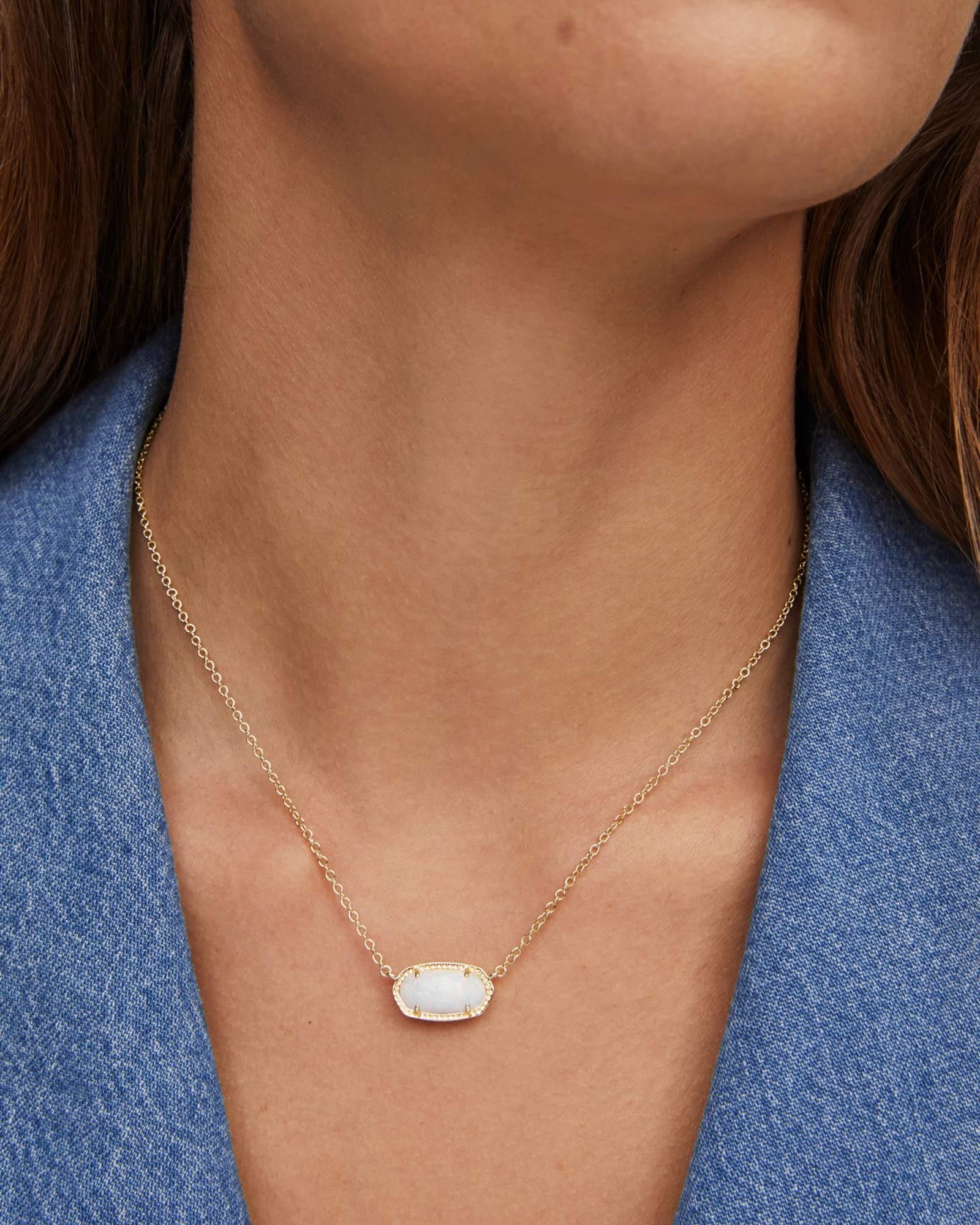 Elisa Silver Pendant Necklace in Emerald Cat’s Eye Product Image