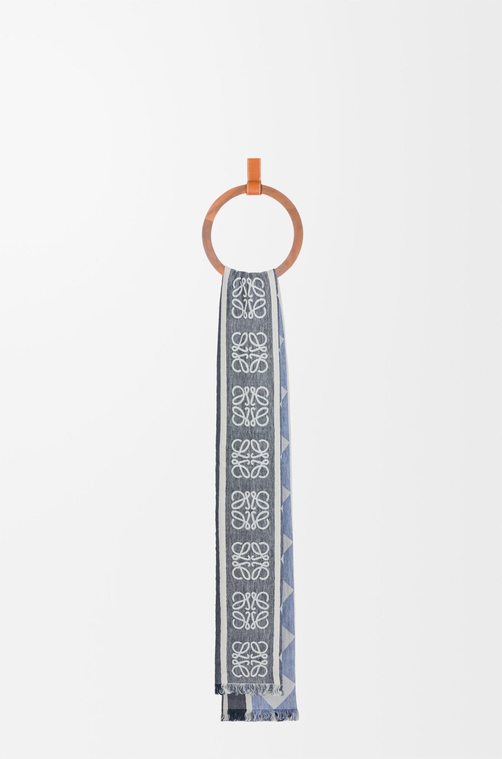 Scarf in linen and cotton Product Image