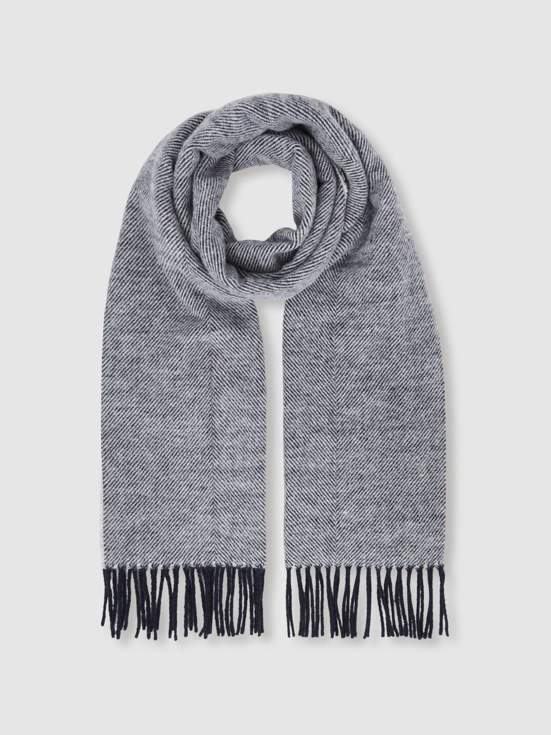 Wool-Blend Herringbone Scarf in Navy/White Product Image