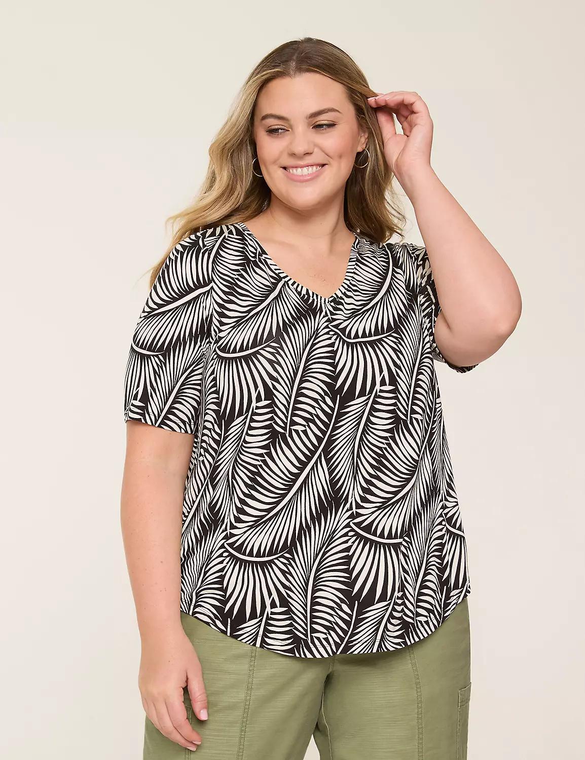 Perfect Sleeve V-Neck Curved-Hem Tee Product Image