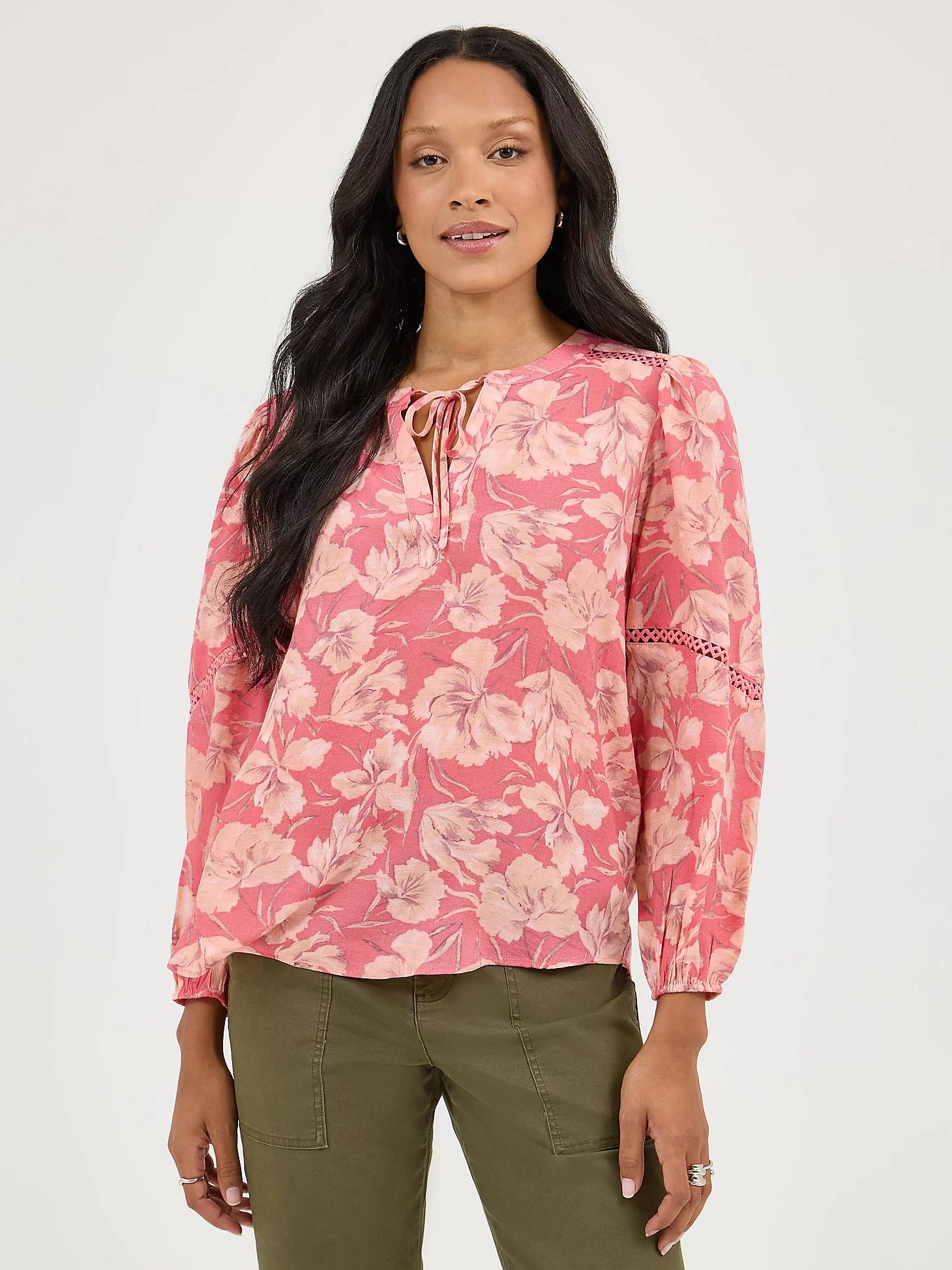 Women's Long Sleeve V-Neck Print Blouse | Women's Tops & Tees | Lee® Product Image