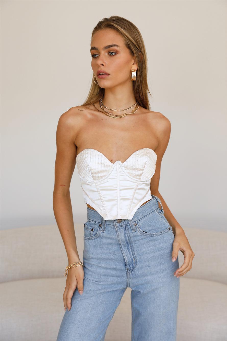 Shining Chandelier Crop Cream Product Image