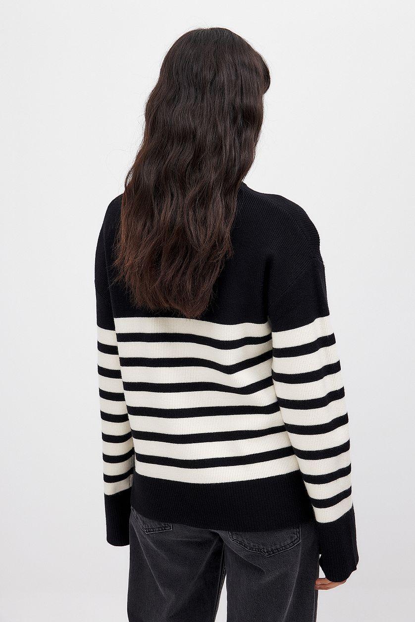 Round Neck Striped Knitted Sweater Product Image