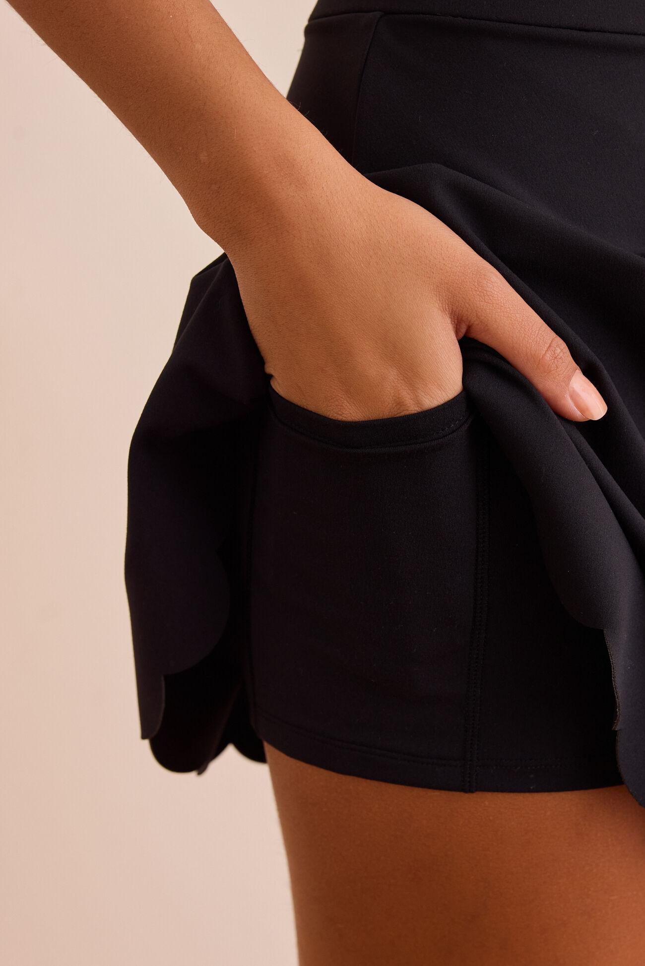 Speed up Scallop Skort Product Image