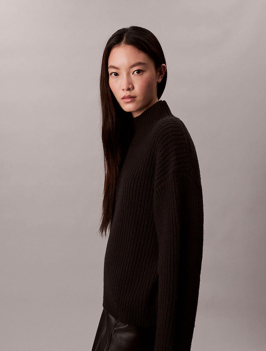 Rib Chunky Relaxed Turtleneck Sweater Product Image