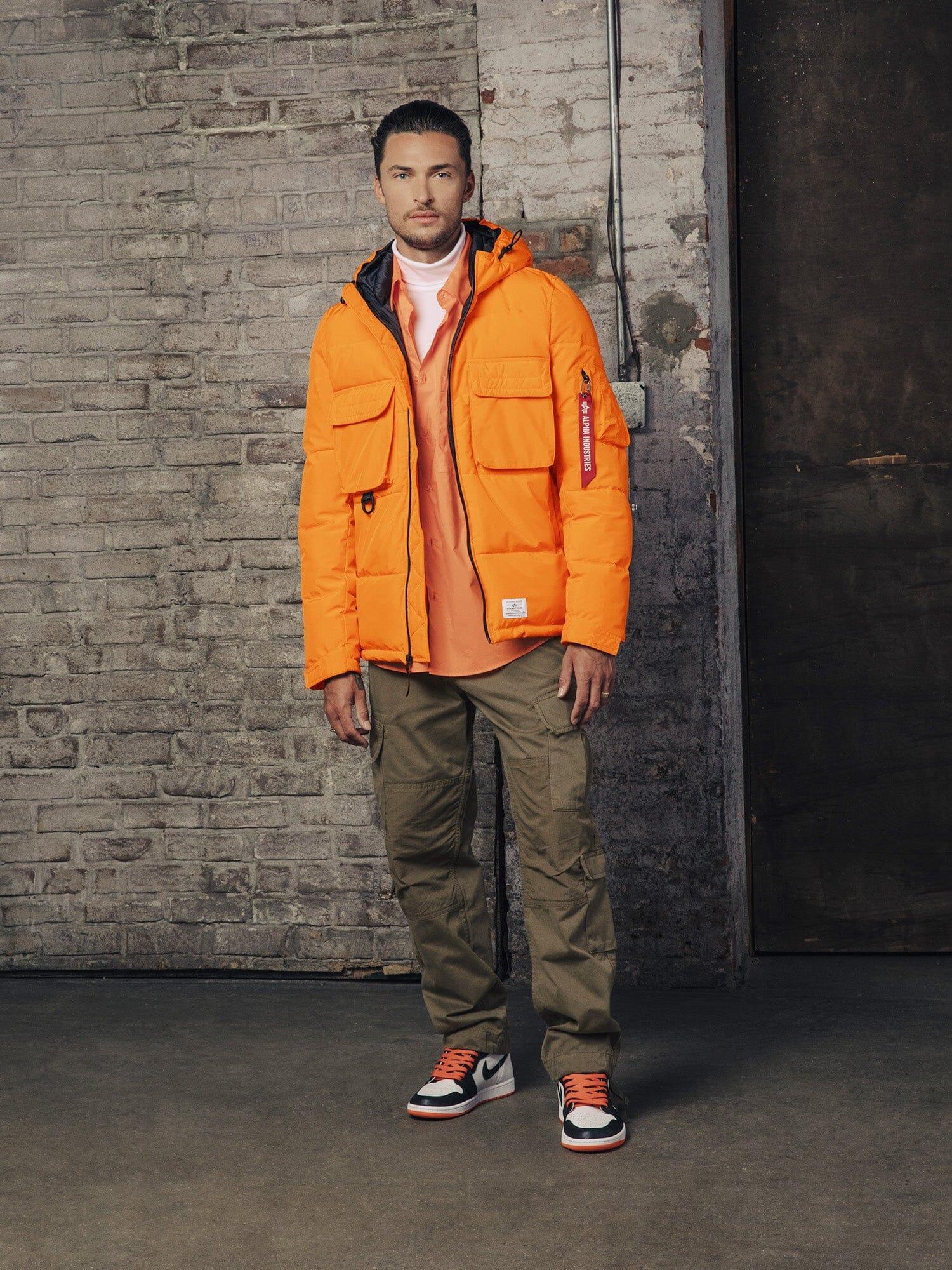 HOODED PUFFER JACKET (SEASONAL) Male Product Image