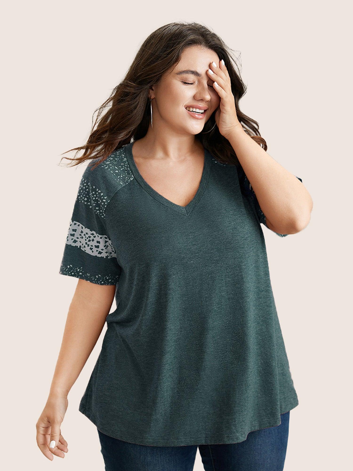 Ditsy Floral Colorblock Contrast Raglan Sleeve T-shirt Female Product Image