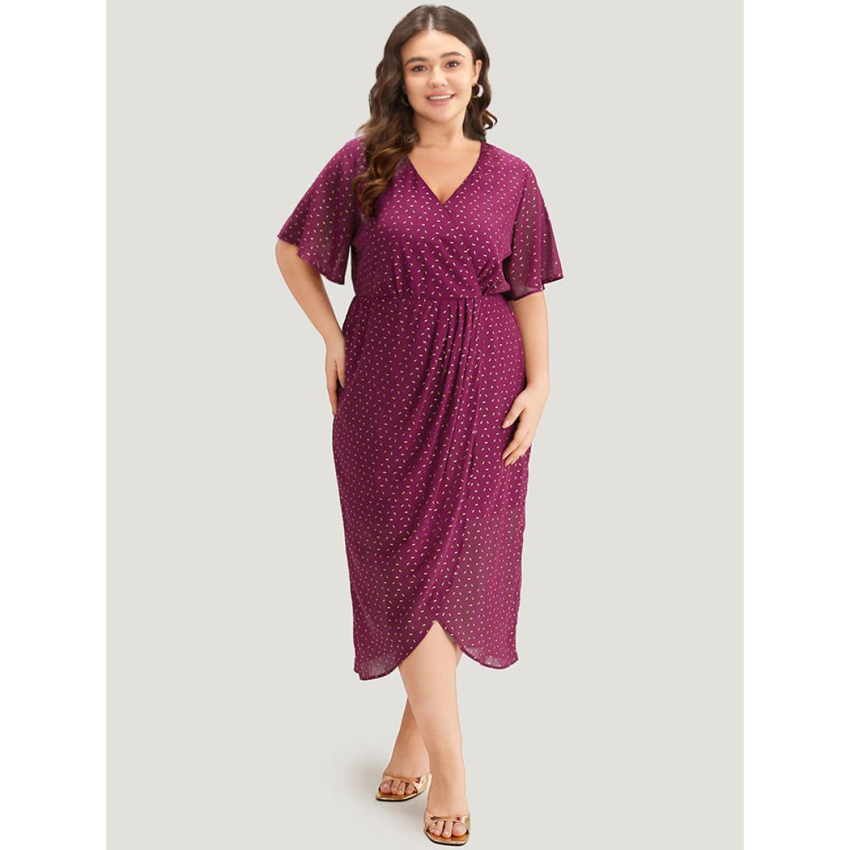 Plus Size Glitter Geo Graphic Pocket Wrap Hem Dress RedViolet Women Party Wrap V-neck Short sleeve Curvy Midi Dress BloomChic 12/L Product Image