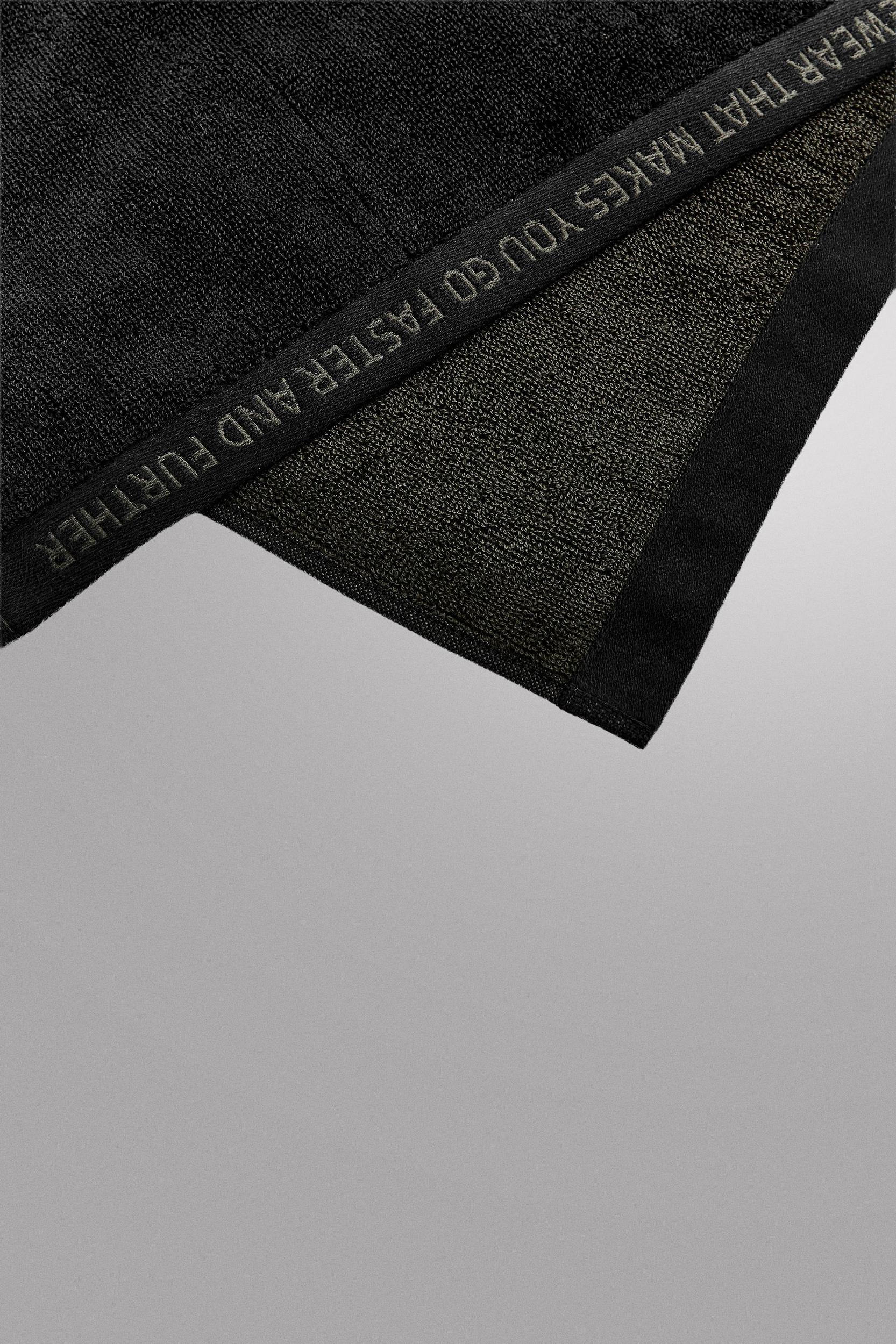 SMALL WORKOUT TOWEL Product Image