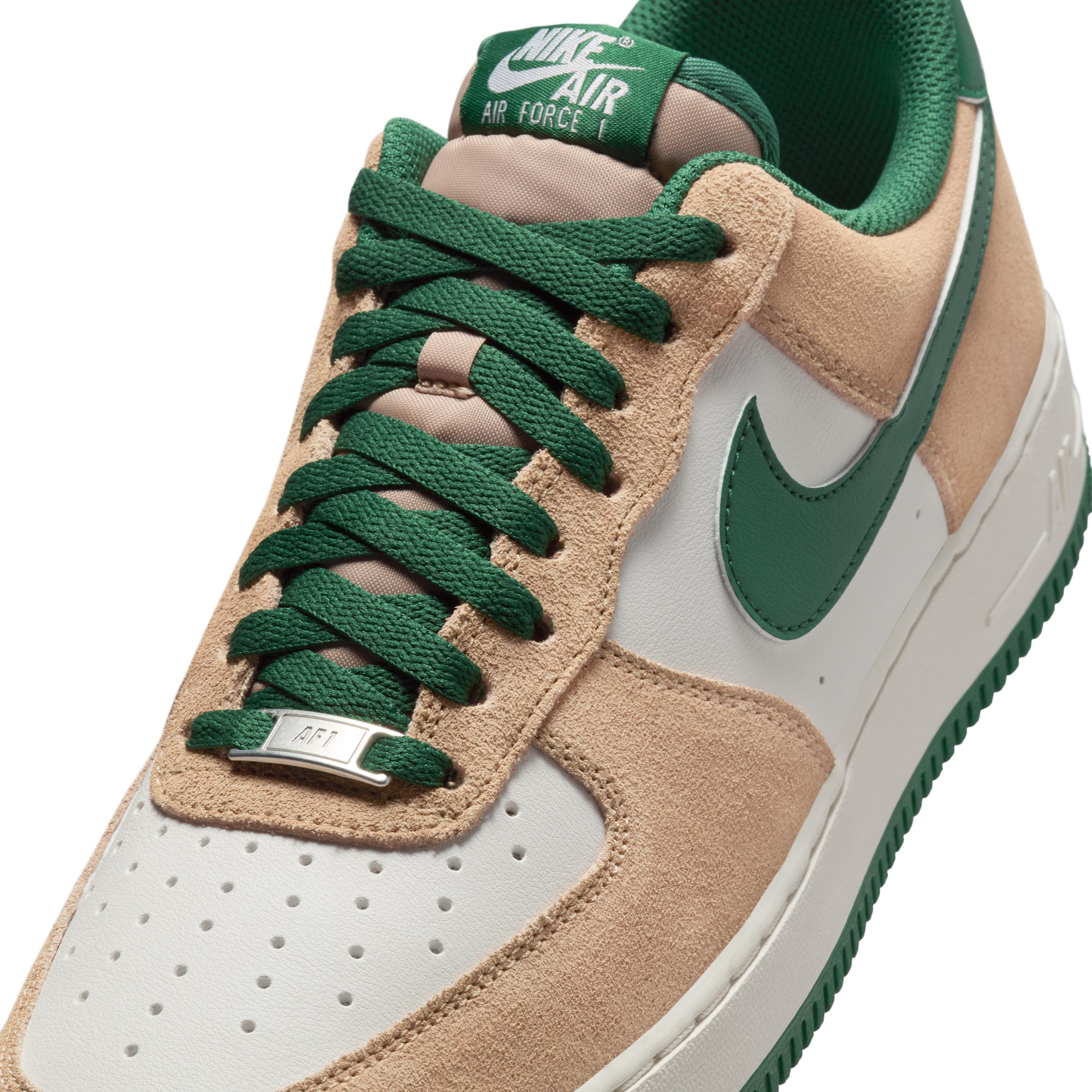 Nike Men's Air Force 1 '07 LV8 Shoes Product Image