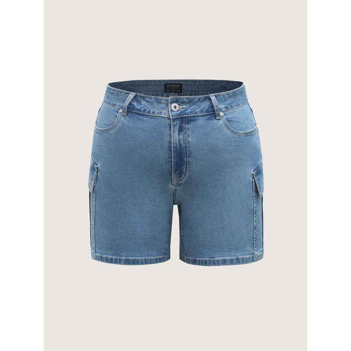 Plus Size Side Pockets Wide-Leg Denim Shorts Women Midblue High stretch Casual Slanted pocket Leisure Denim Shorts BloomChic 10/M Product Image