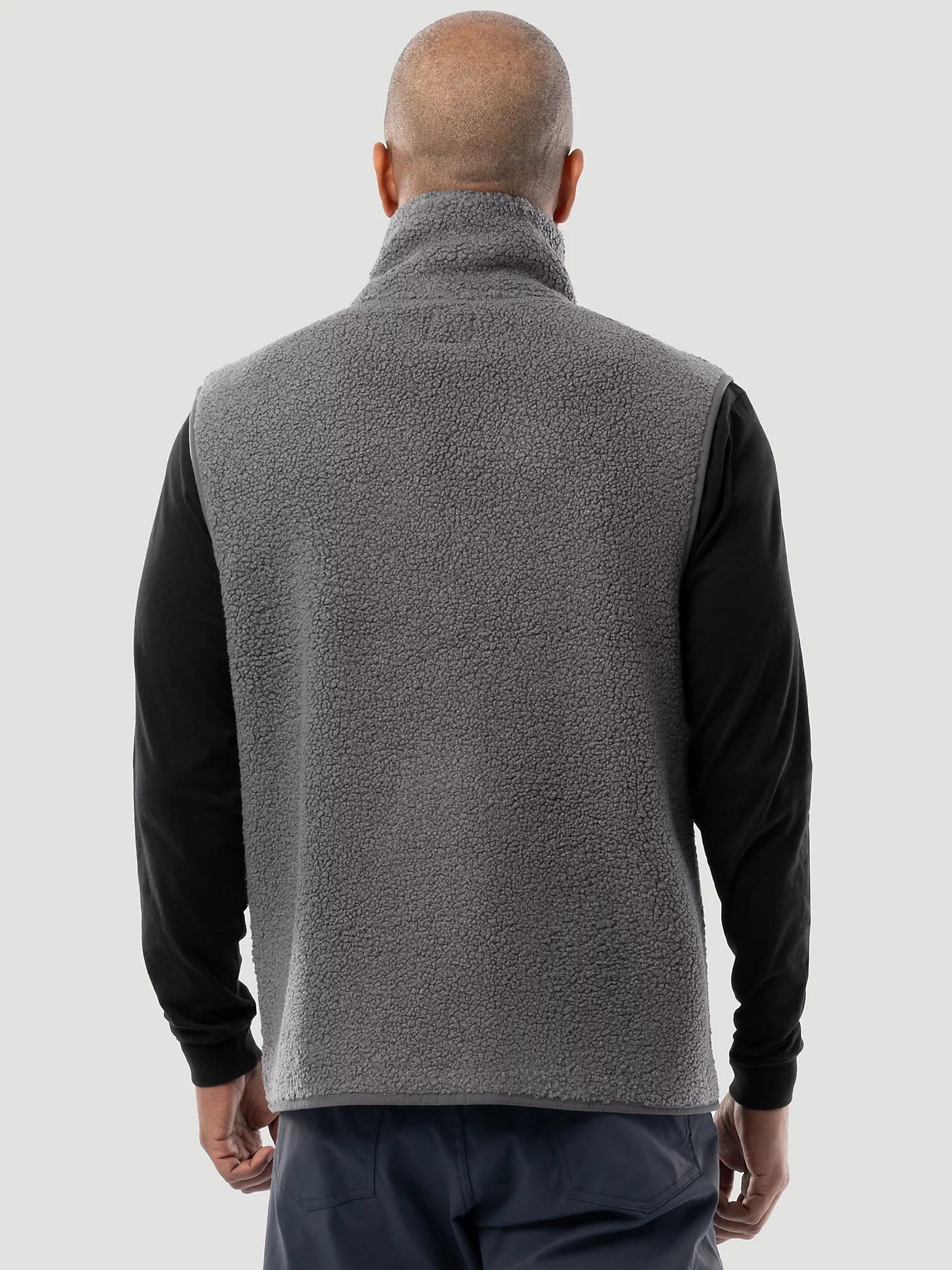 Men's Wrangler ATG™ Sherpa Utility Hiking Vest Caviar Product Image