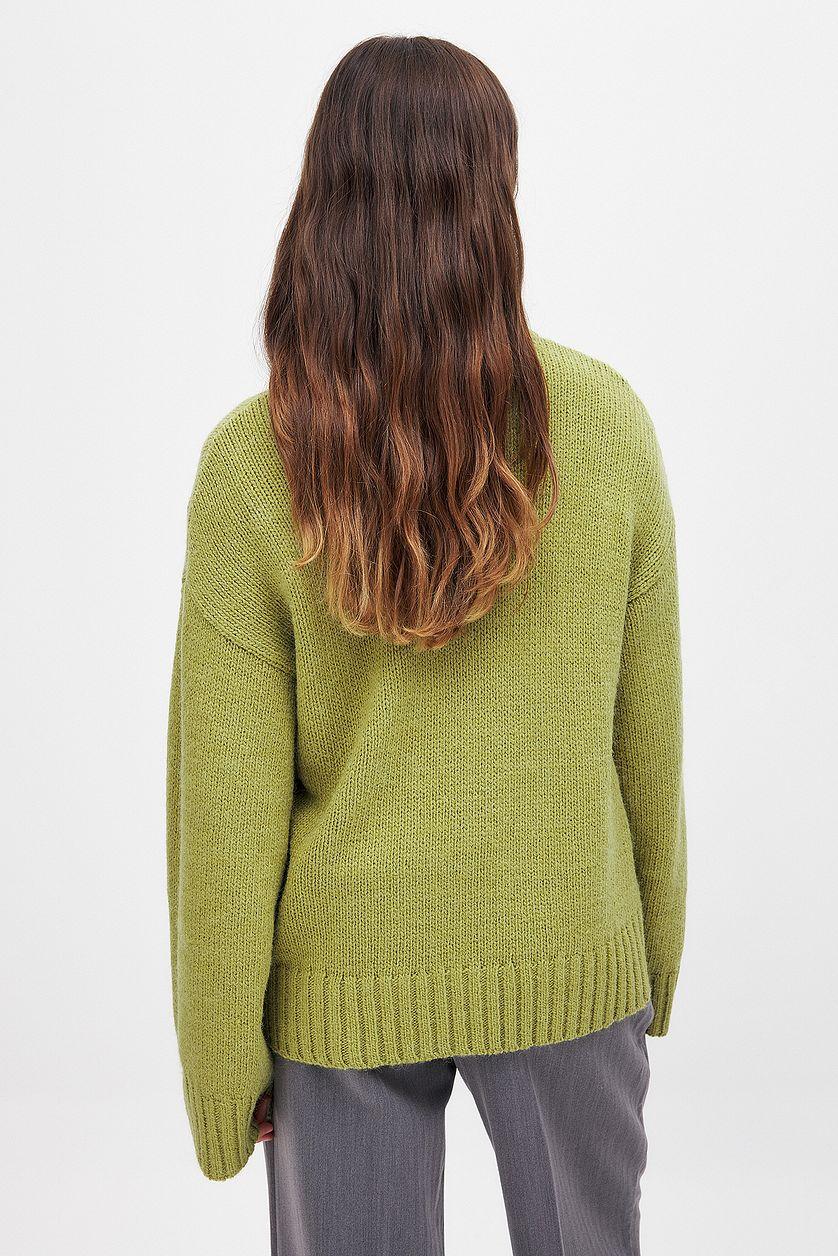 Round Neck Knitted Sweater Blue Product Image