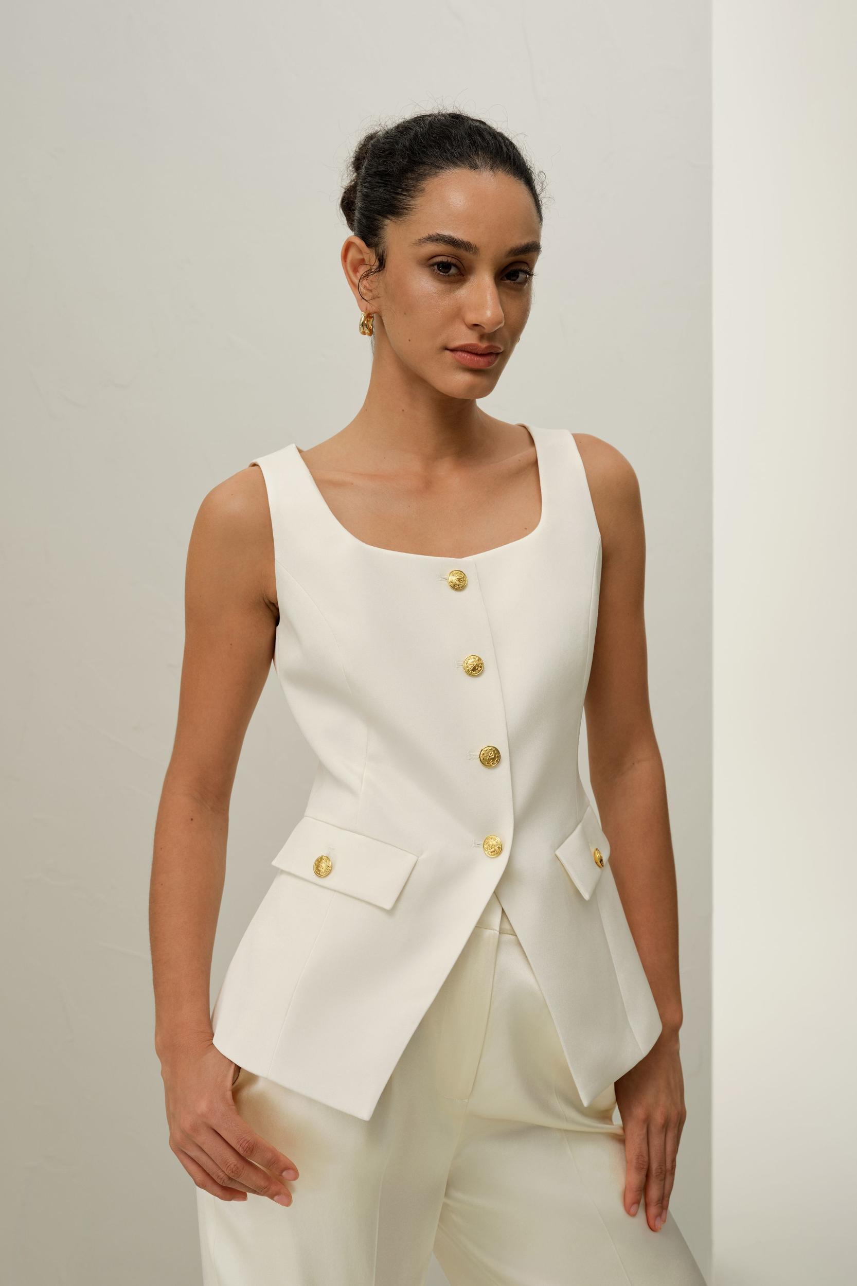 Cintré Vest Product Image