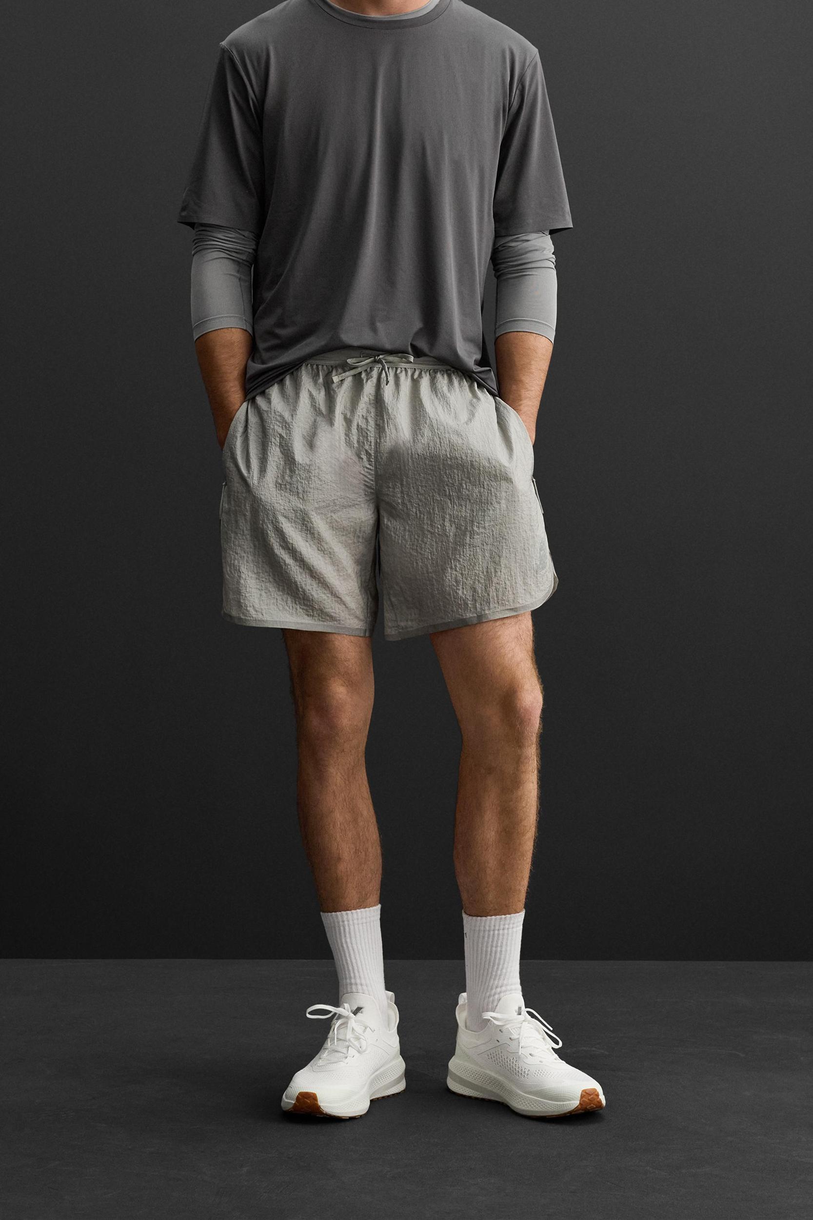 STRUCTURED RUNNING SHORTS Product Image