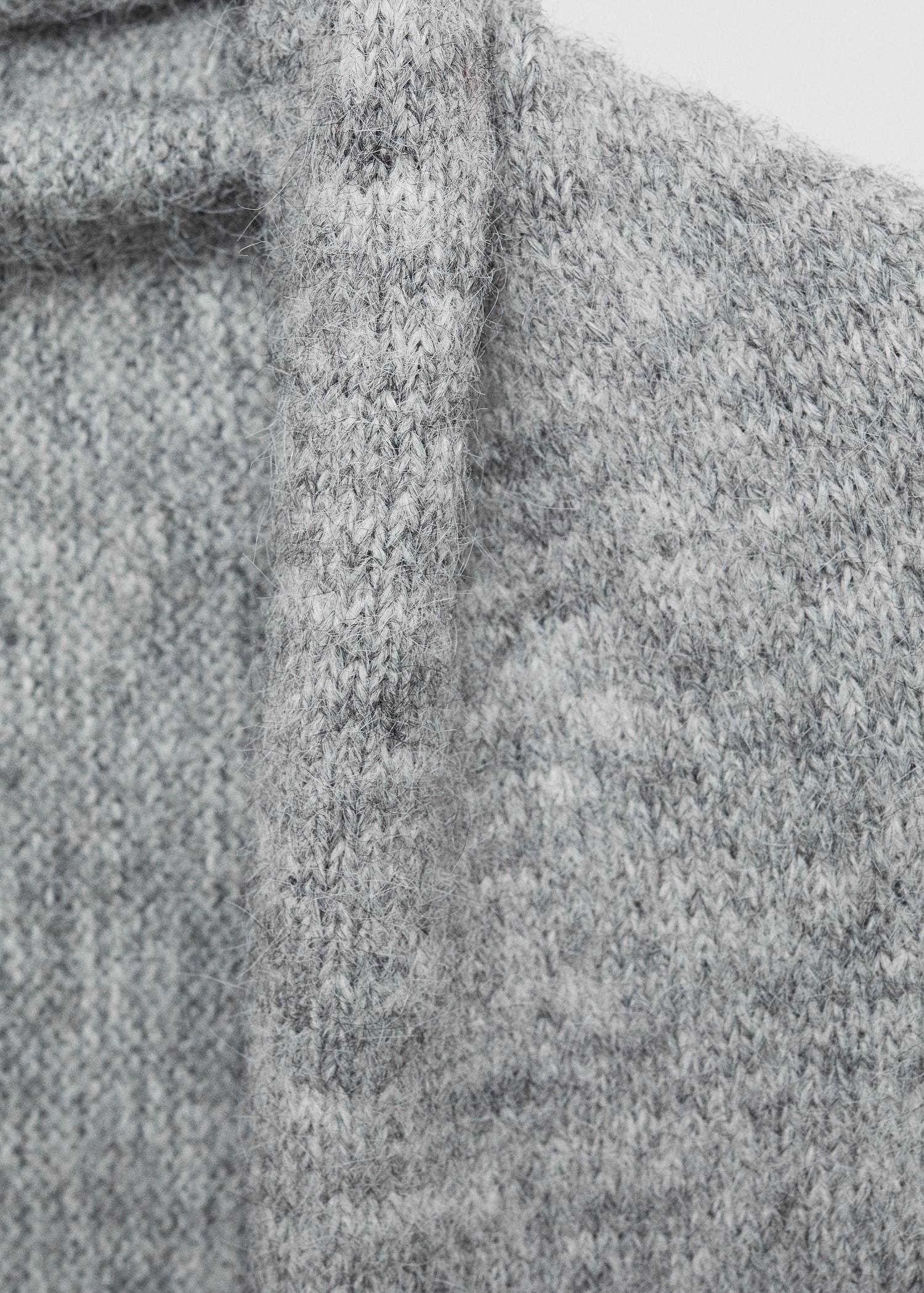 Knitted shawl with fringed ends - Women | MANGO USA Product Image