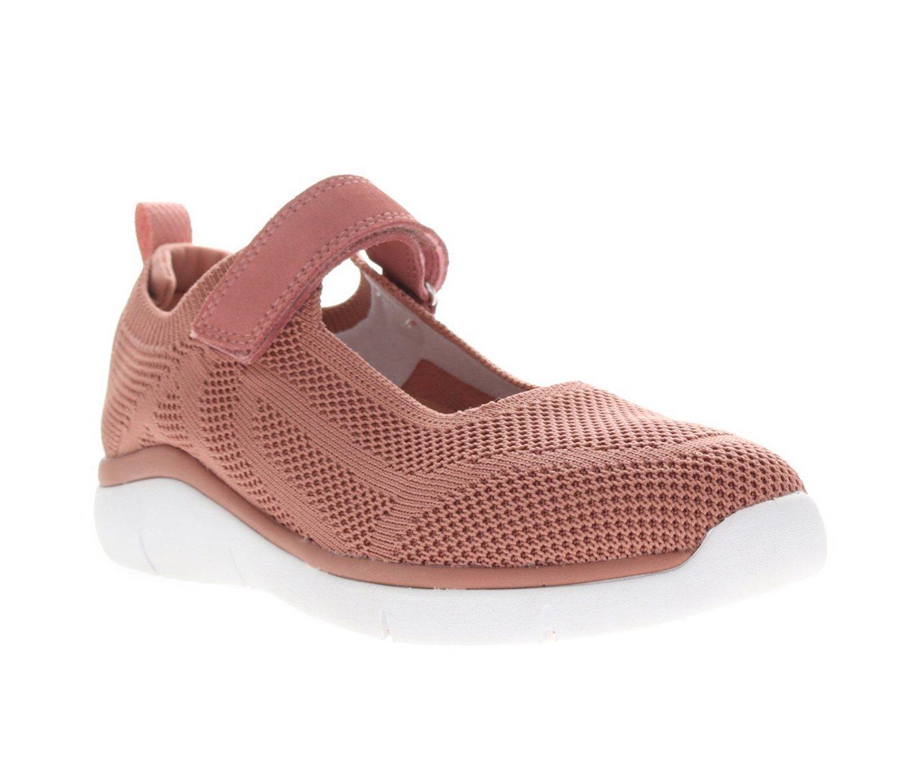 Women's Propet Savannah Flats Product Image