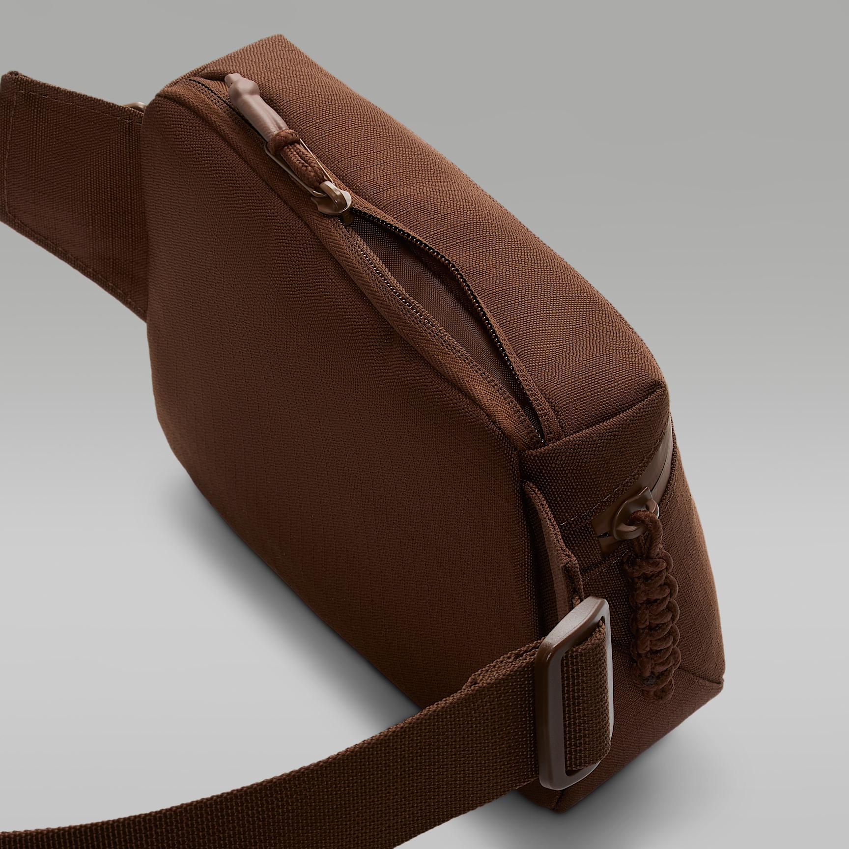 Jordan Franchise Crossbody Bag (2L) Product Image