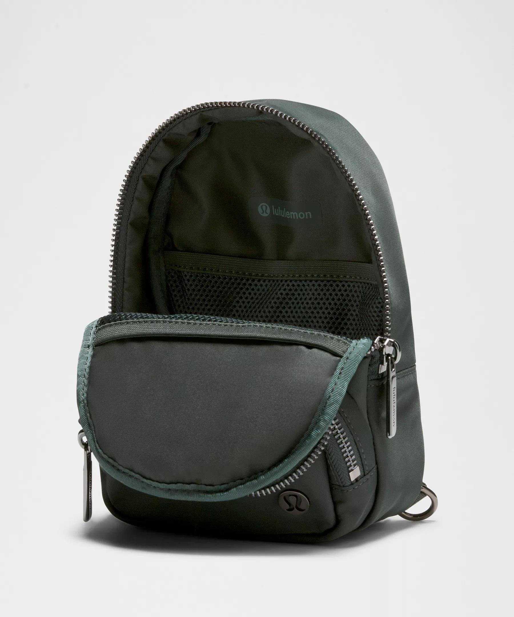 Everywhere Sling Bag Small 2L Product Image
