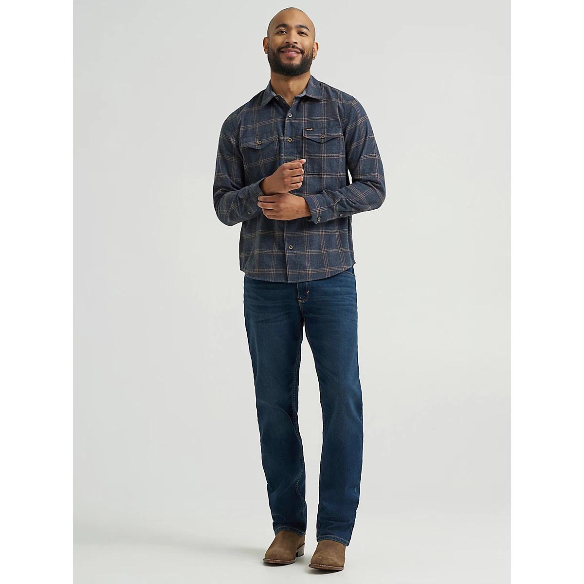 Men's Wrangler® Flannel Plaid Shirt in Dark Sapphire Product Image