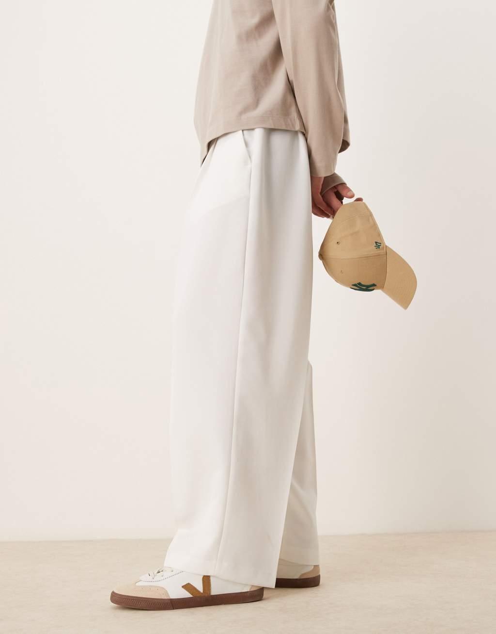 ASOS DESIGN smart balloon fit pants with front pleat in white Product Image