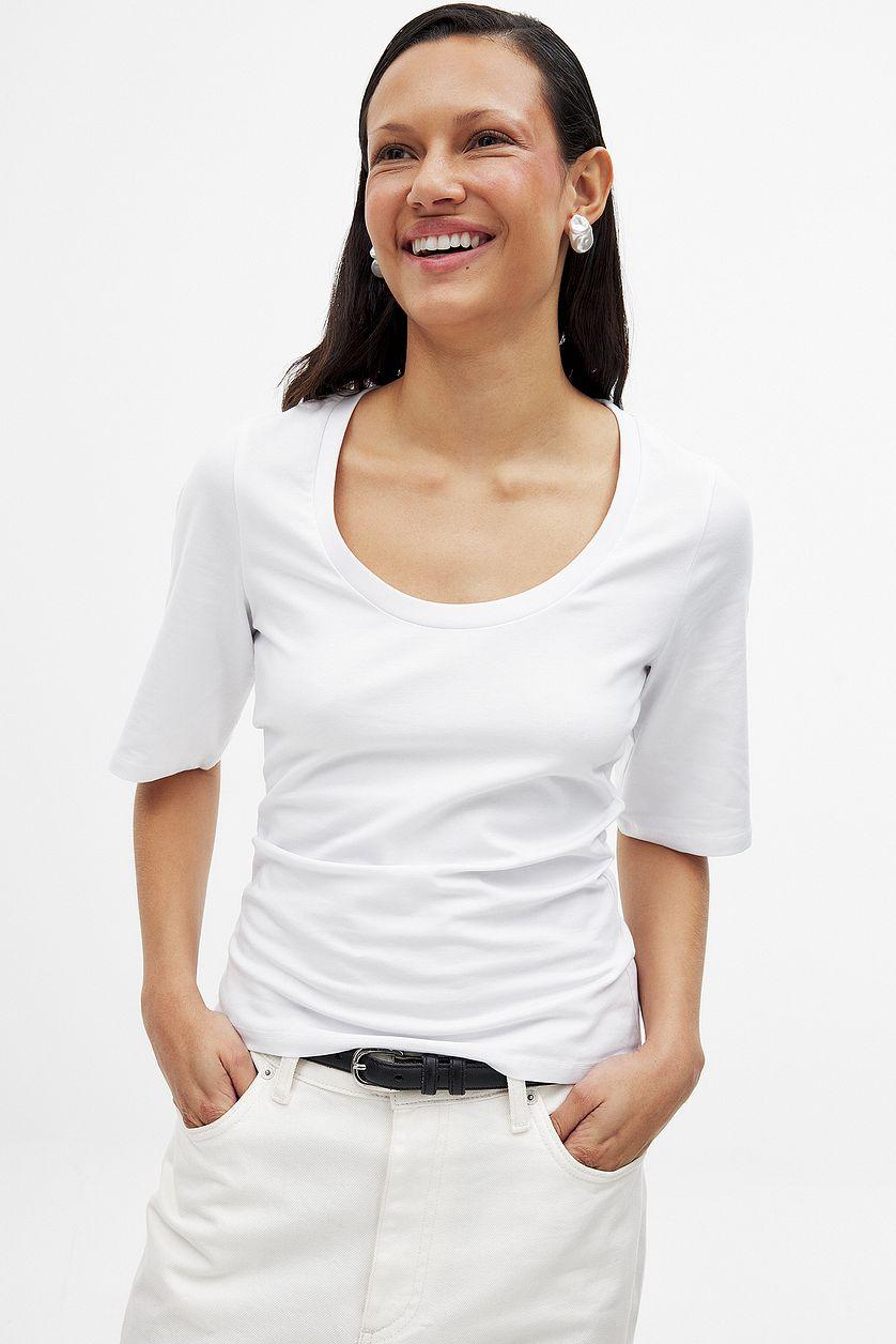 U-Neck Tee Product Image