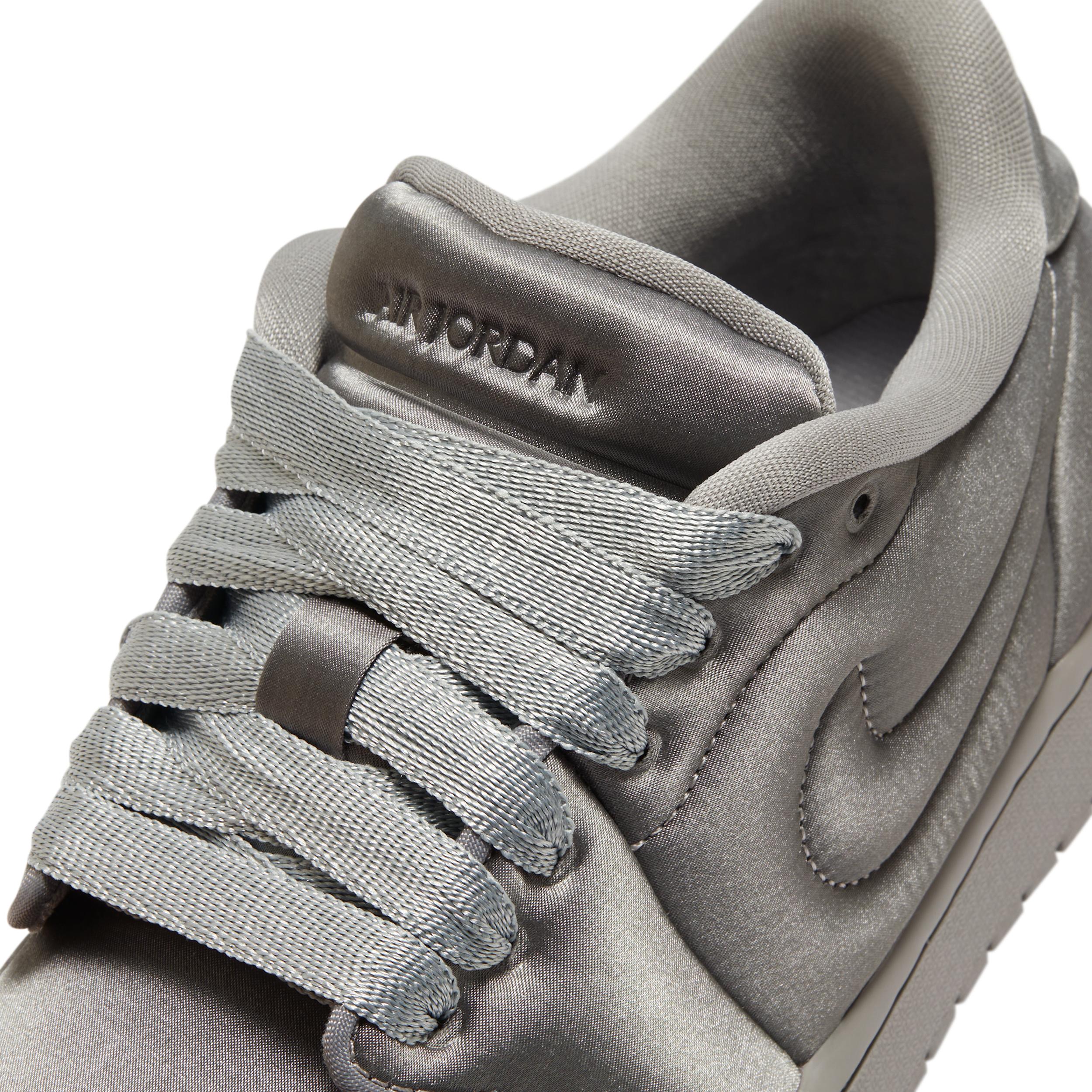 Women's Air Jordan 1 Low Method of Make Shoes Product Image