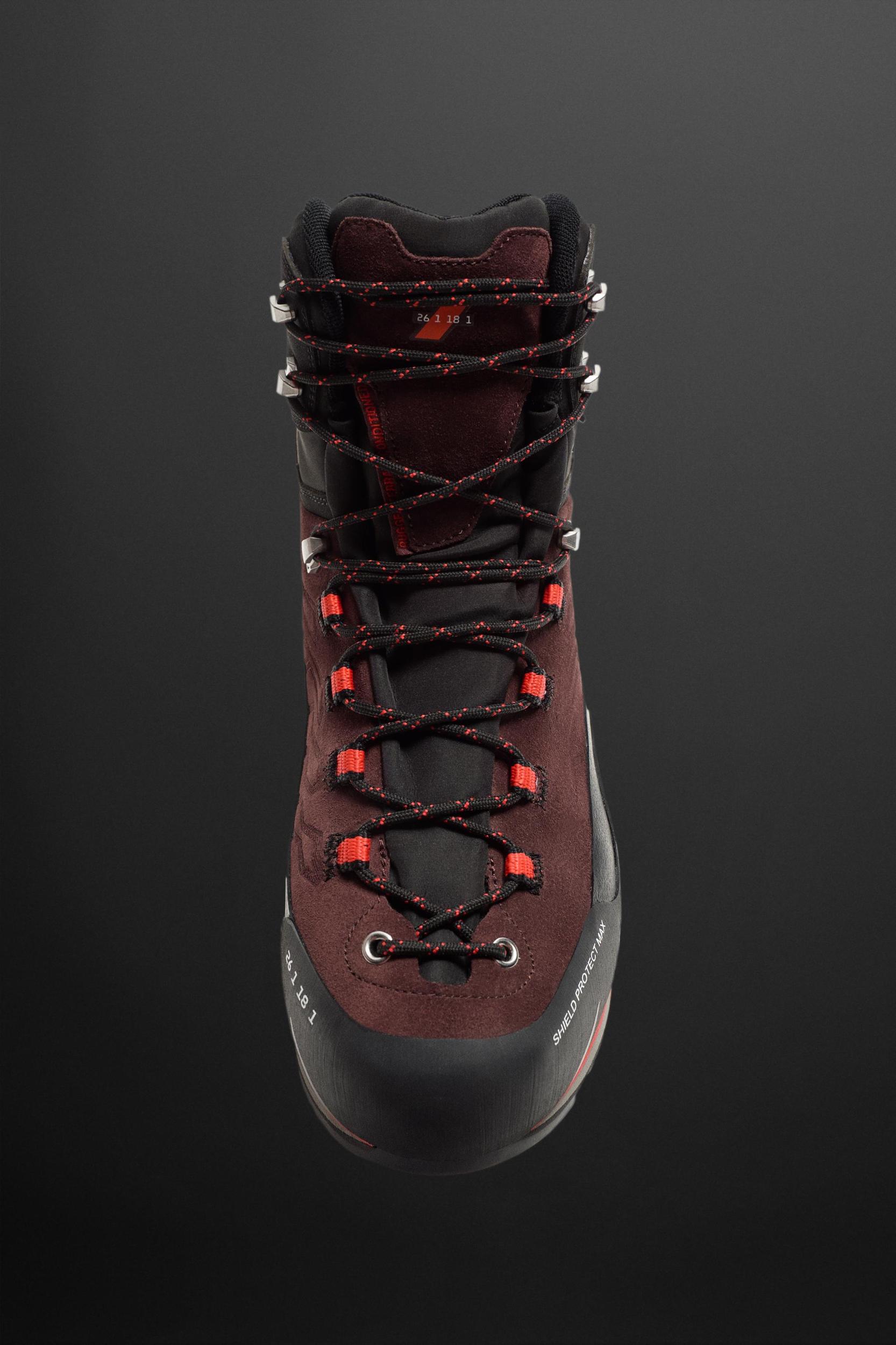 MOUNTAIN BOOTS Product Image