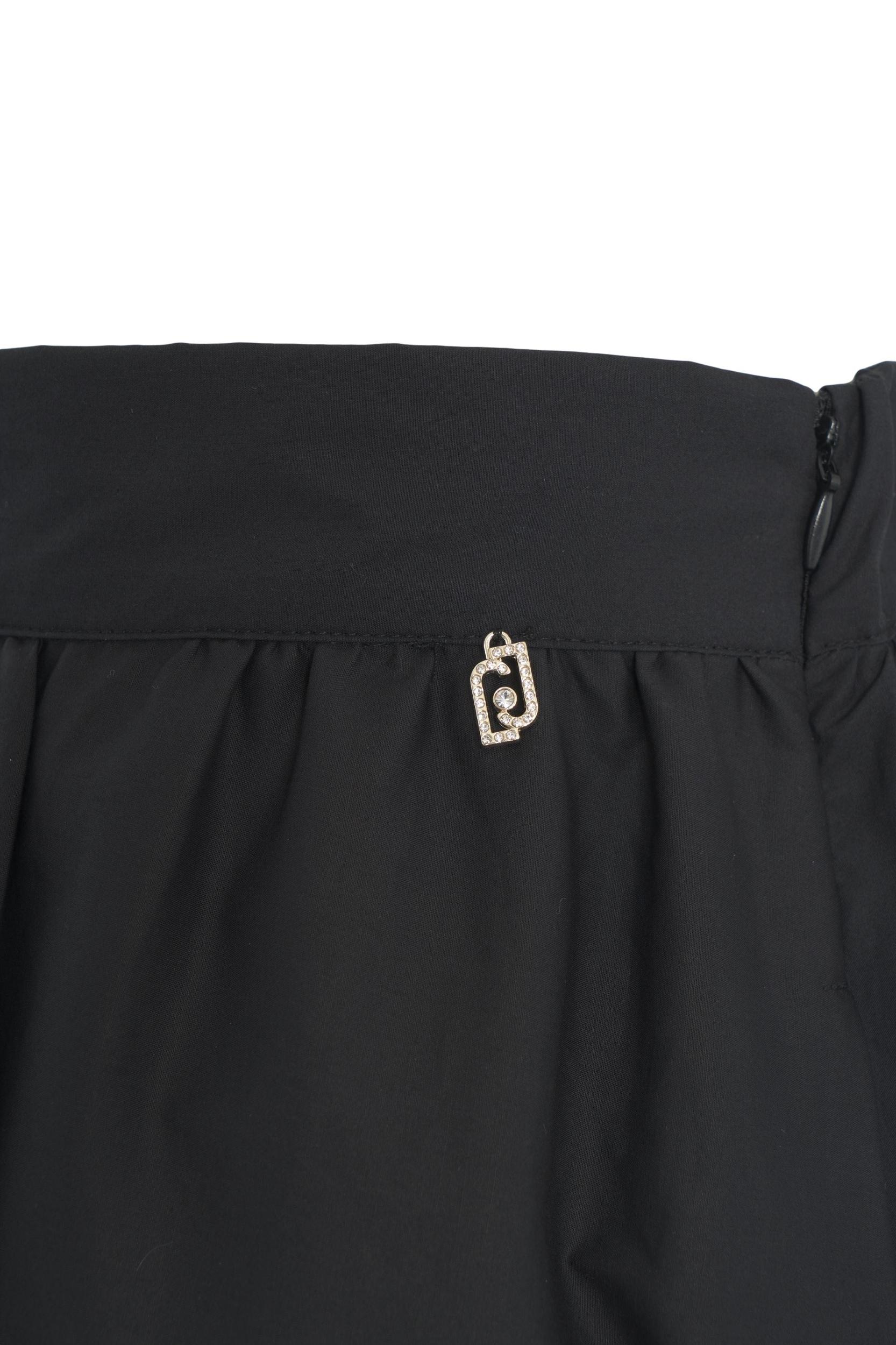 Skirt with embroideries Product Image