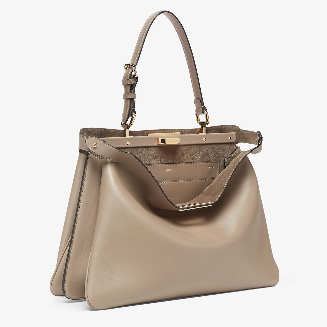 FF ShawlDove gray silk and wool shawl Product Image