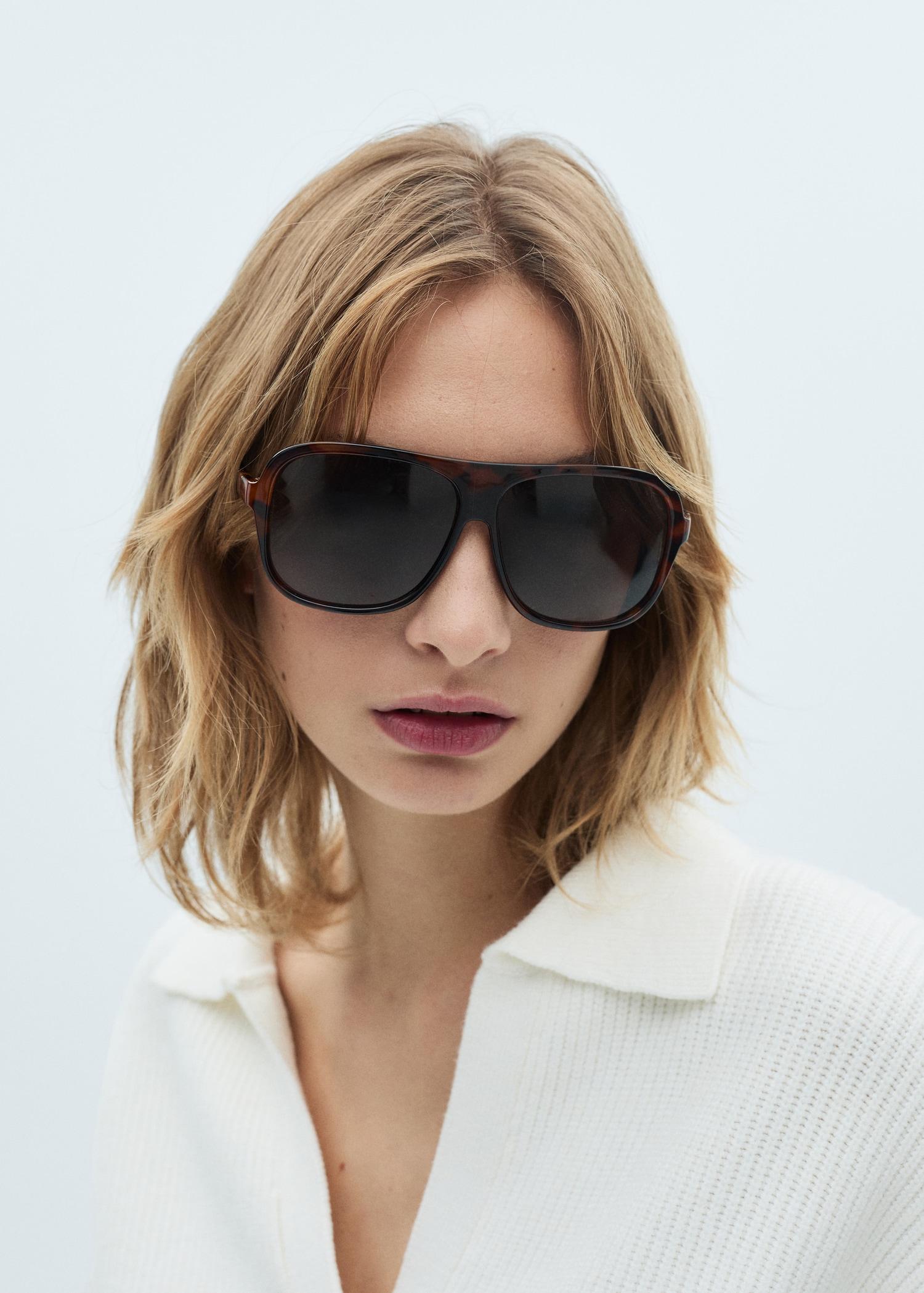 Knitted polo-neck sweater - Women | MANGO USA Product Image