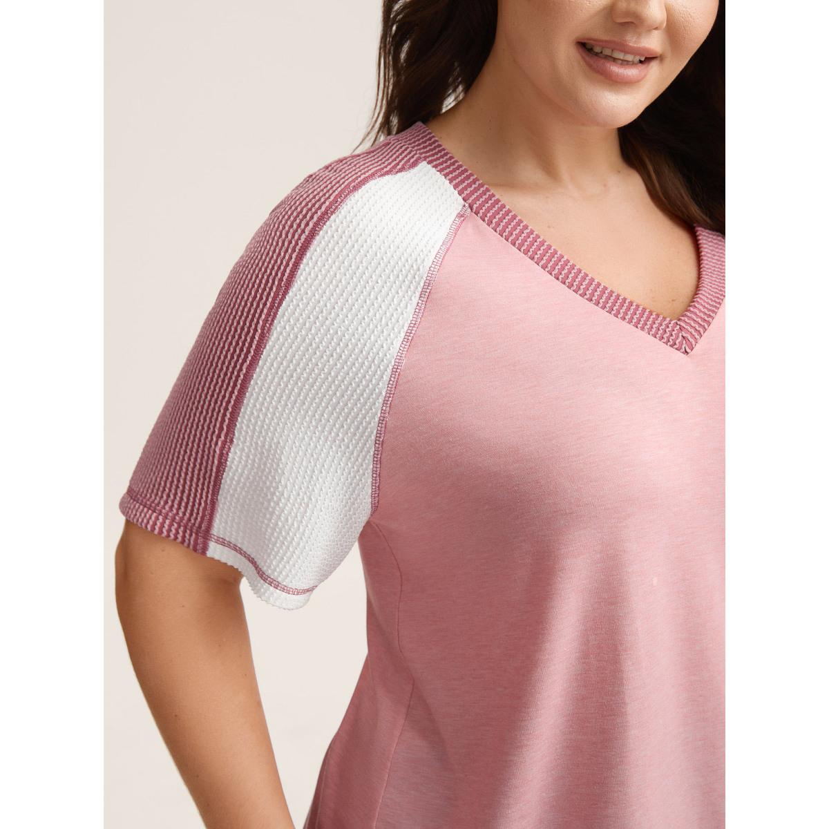 Plus Size Color Contrast Textured Raglan Sleeve T-Shirt Nudepink Women Leisure Texture V-neck Casual T-shirts BloomChic 10/M Product Image