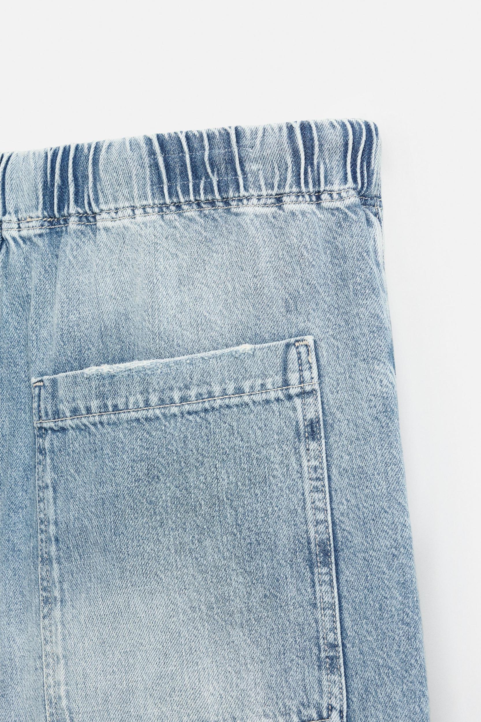 RELAXED FIT JOGGER WAIST JEANS Product Image