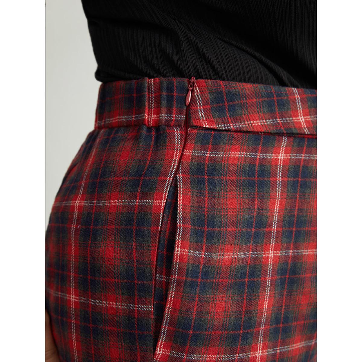 Plus Size Plaid Button Detail Pocket Loose Pants Women Scarlet Elegant Loose Mid Rise Festival-Christmas Pants BloomChic 14-16/1X Product Image