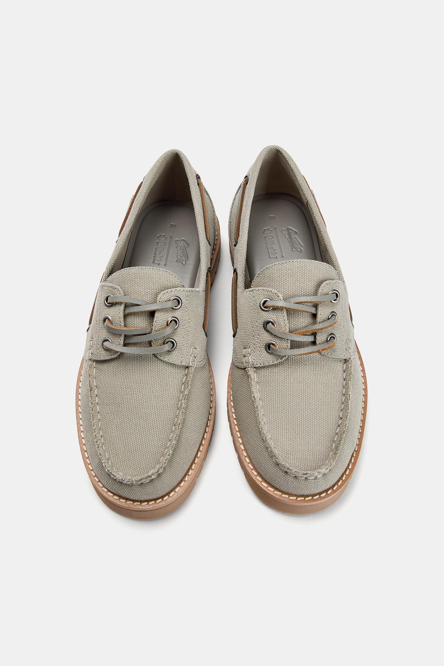 Canvas deck shoes Product Image